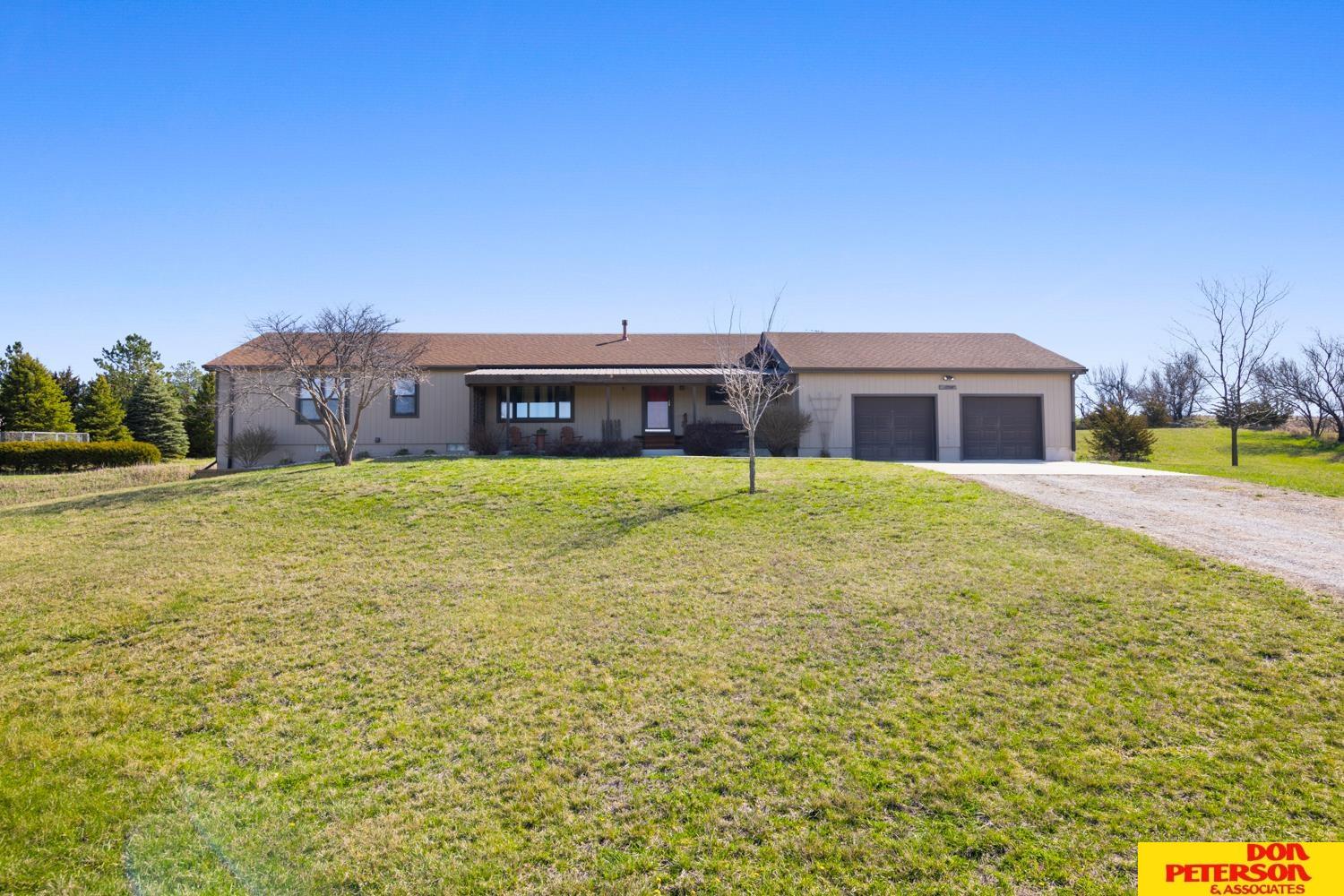 2766 County Rd 16, Cedar Bluffs, Nebraska image 2