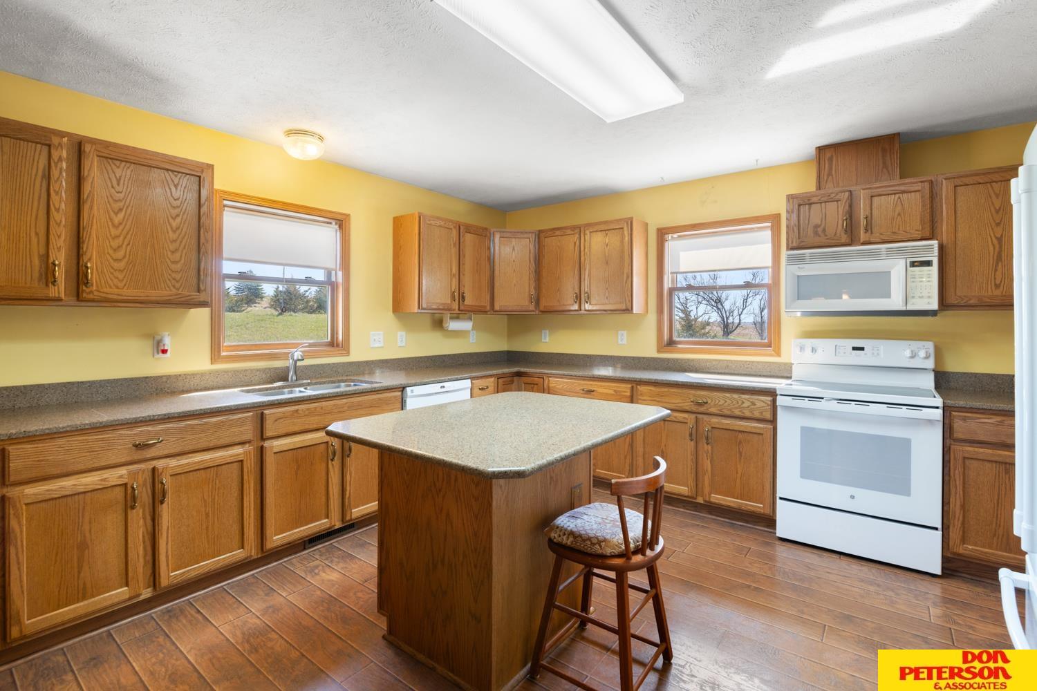 2766 County Rd 16, Cedar Bluffs, Nebraska image 8
