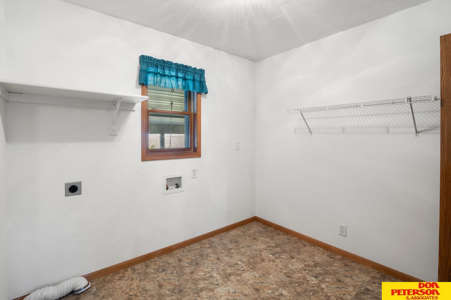 2766 County Rd 16, Cedar Bluffs, Nebraska image 10