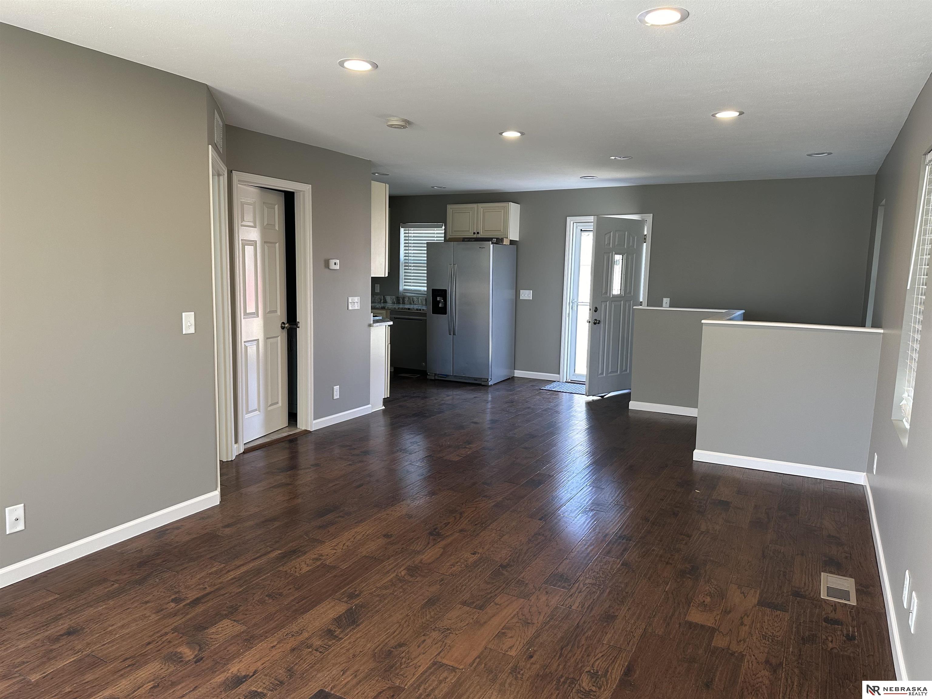 7926 Oakwood Street, Ralston, Nebraska image 5