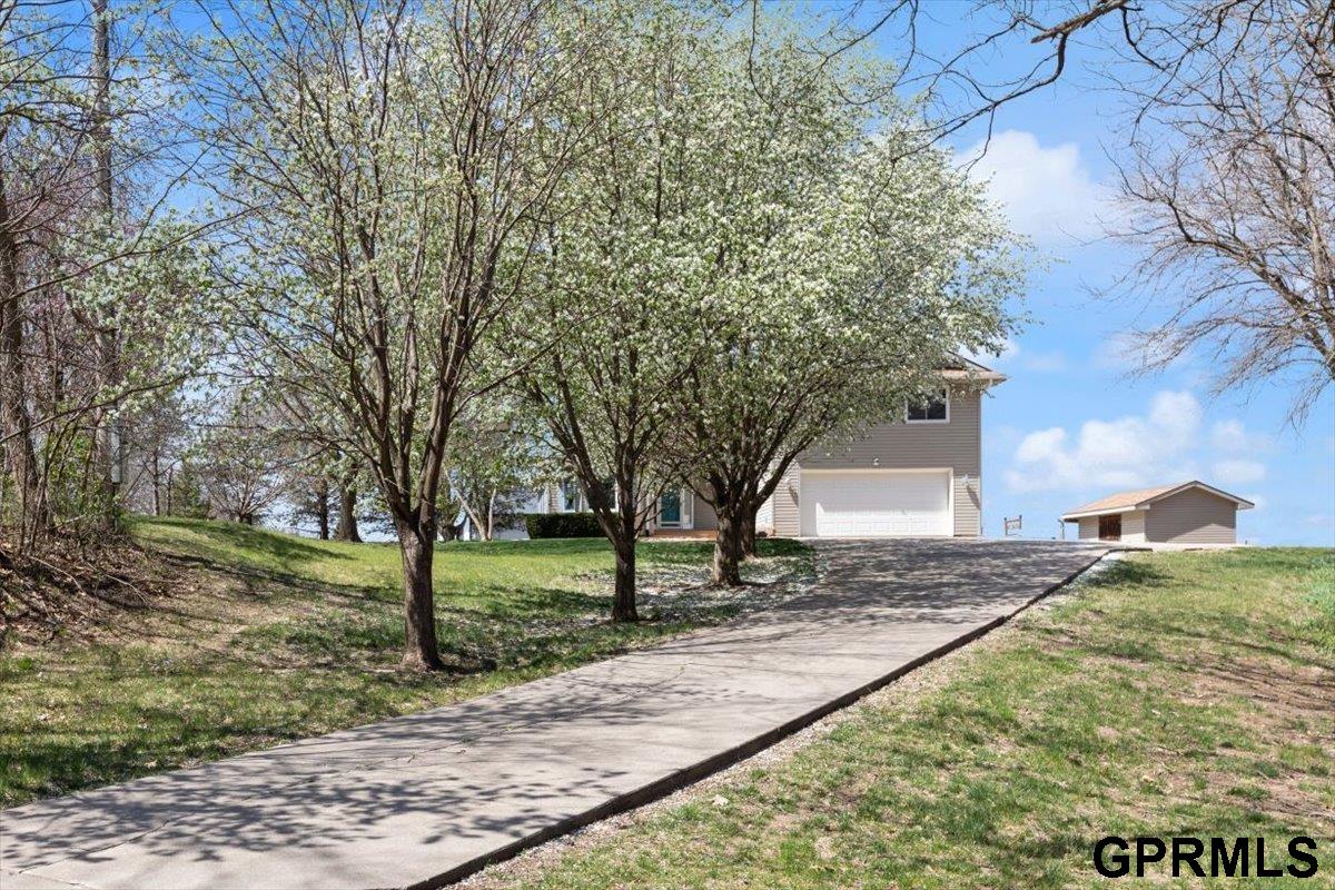 21588 Mcpherson Avenue, Council Bluffs, Iowa image 4