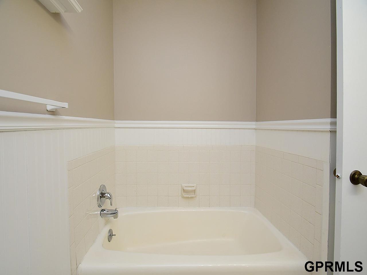 104 Essex Avenue, Council Bluffs, Iowa image 17