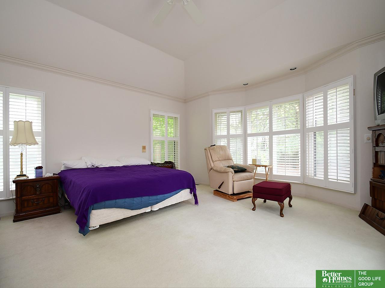 9741 Nottingham Drive, Omaha, Nebraska image 15