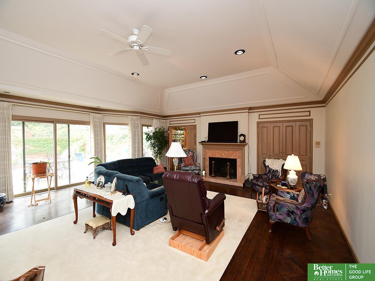 9741 Nottingham Drive, Omaha, Nebraska image 5
