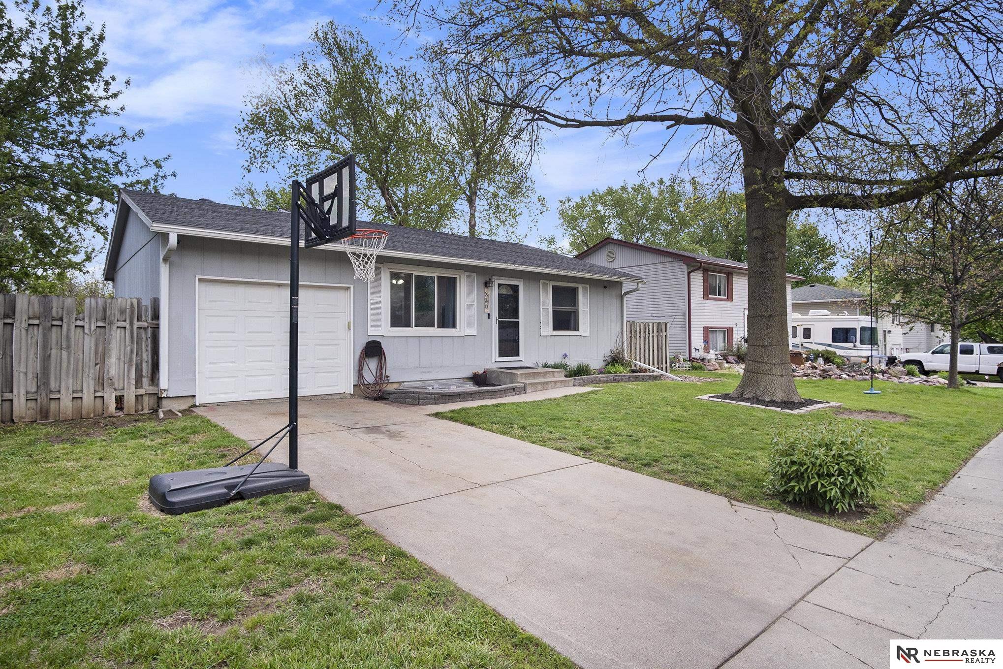 830 Applewood Drive, Eagle, Nebraska image 4