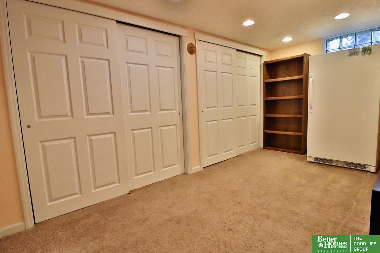 1725 N Brookside Lane, York, Nebraska image 24