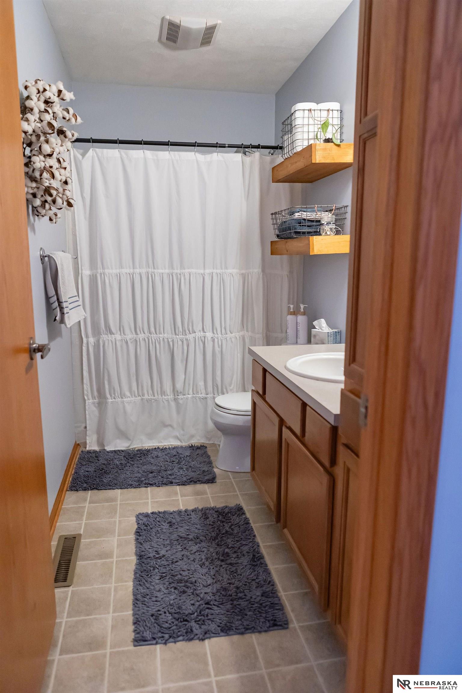 558 Chestnut Circle, Seward, Nebraska image 11