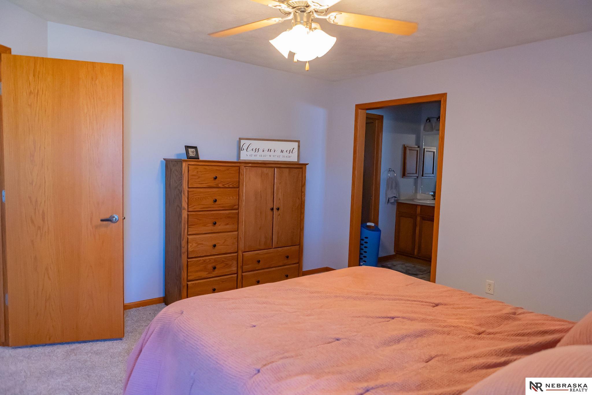 558 Chestnut Circle, Seward, Nebraska image 12