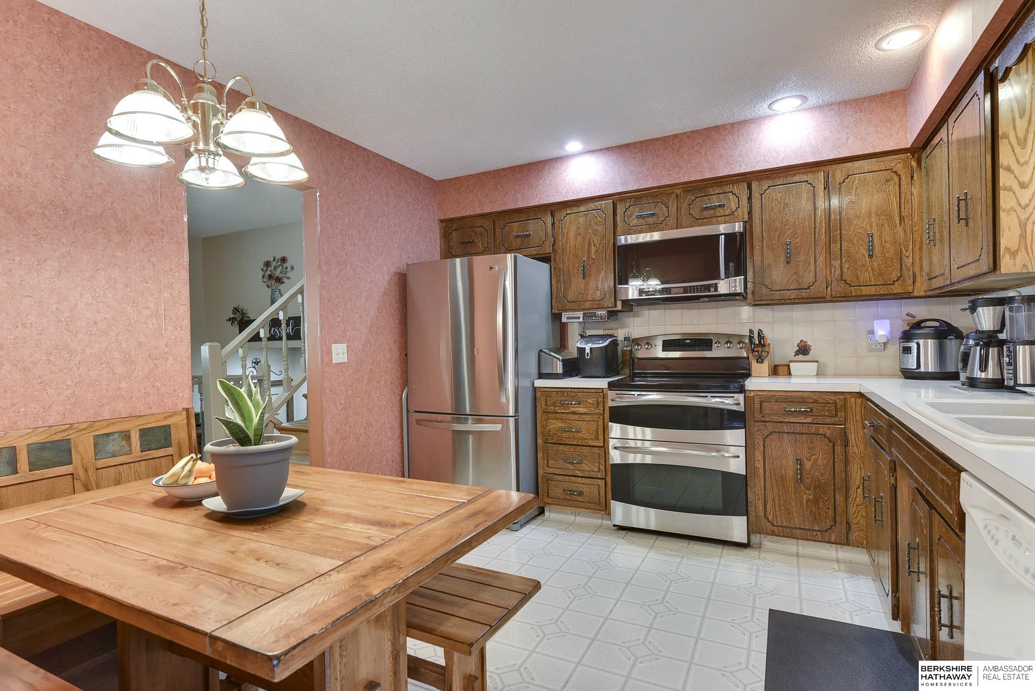 6717 S 73rd Terrace Circle, Ralston, Nebraska image 13