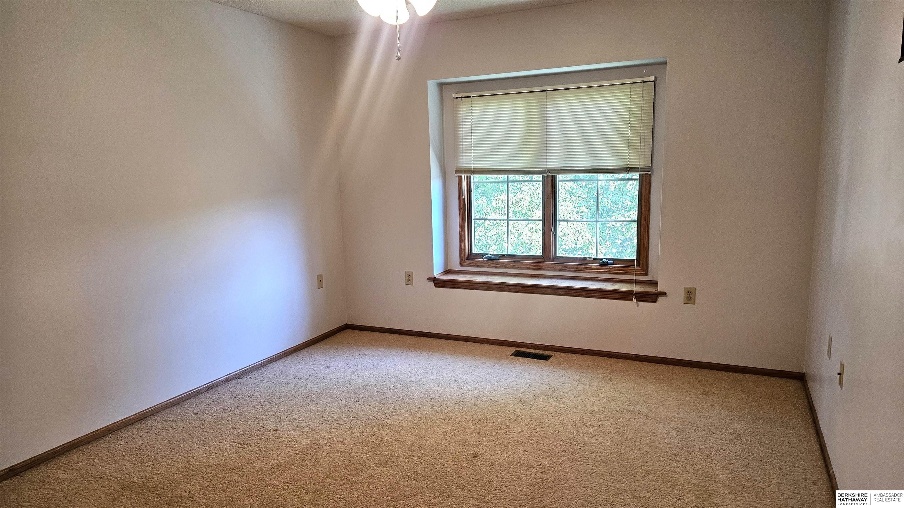 1341 Towne Square Drive, Fremont, Nebraska image 13