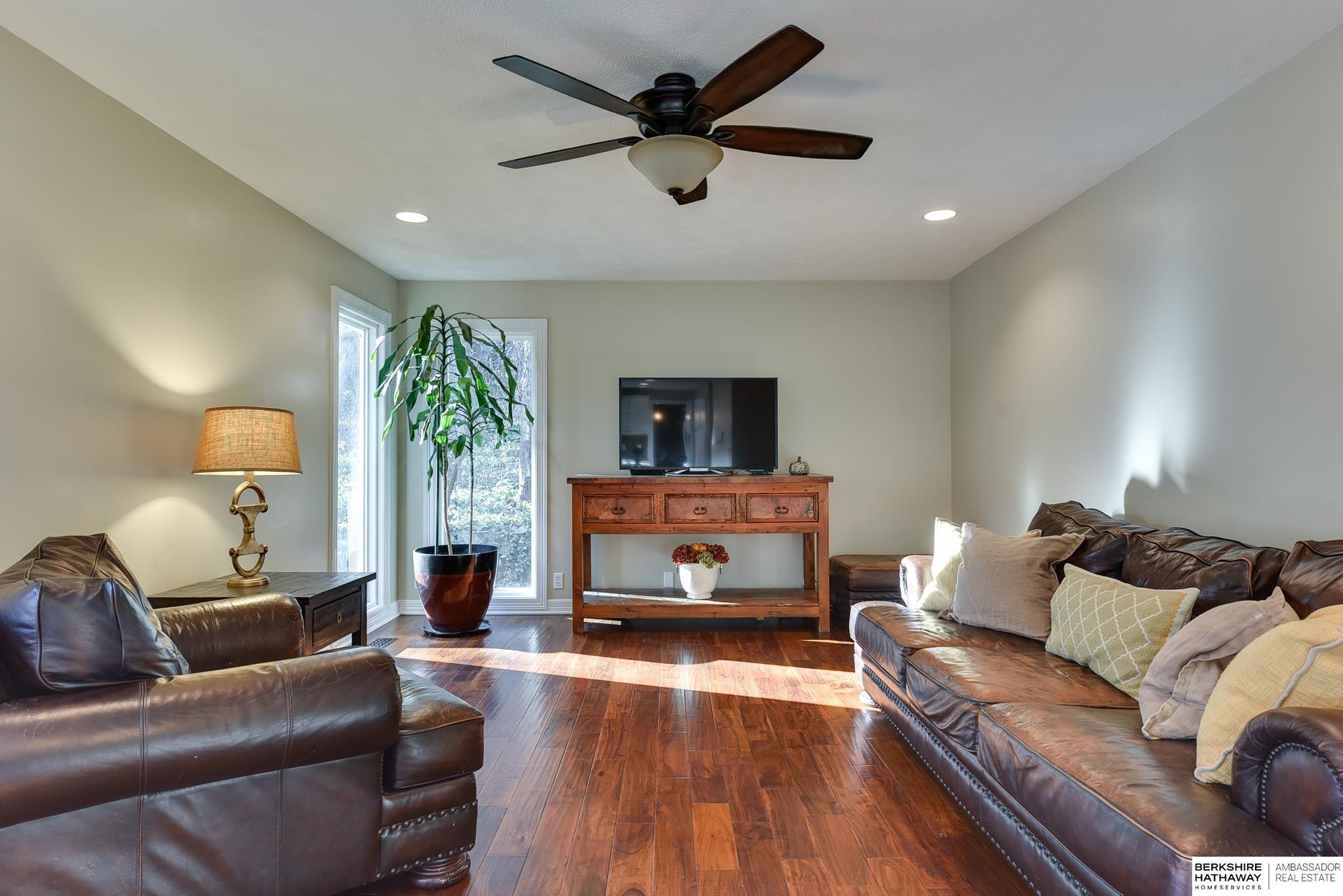 15106 Oak Ridge Drive, Louisville, Nebraska image 13