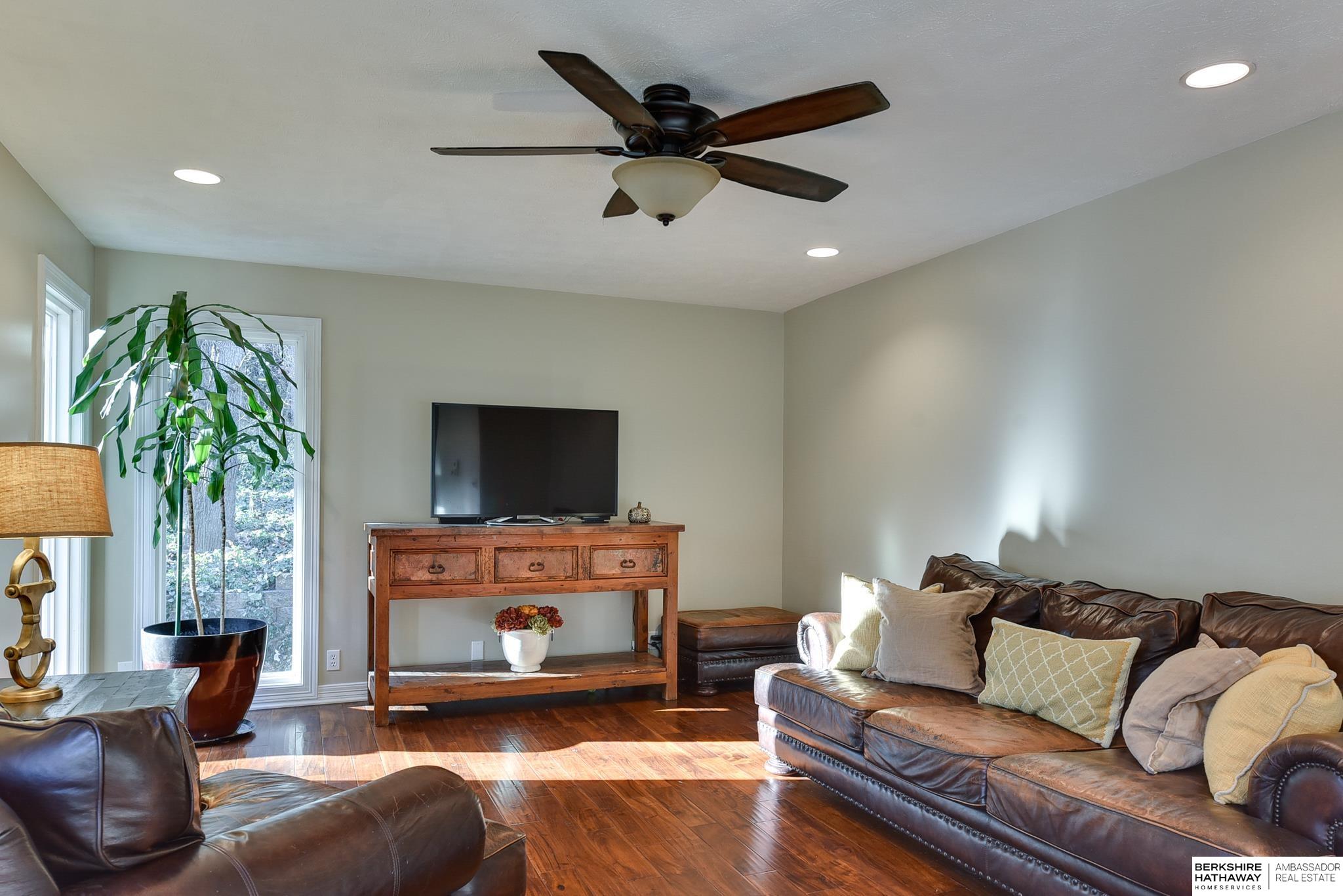 15106 Oak Ridge Drive, Louisville, Nebraska image 14