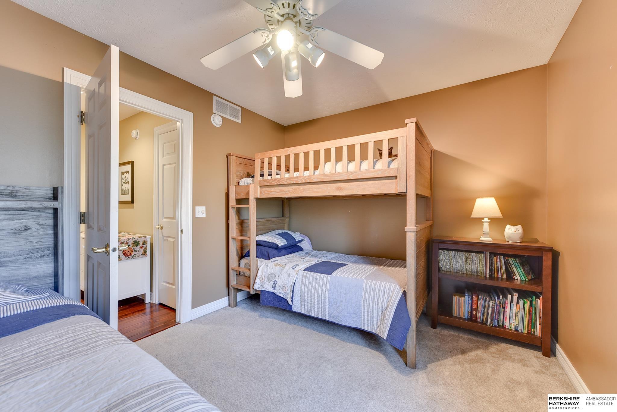 15106 Oak Ridge Drive, Louisville, Nebraska image 24