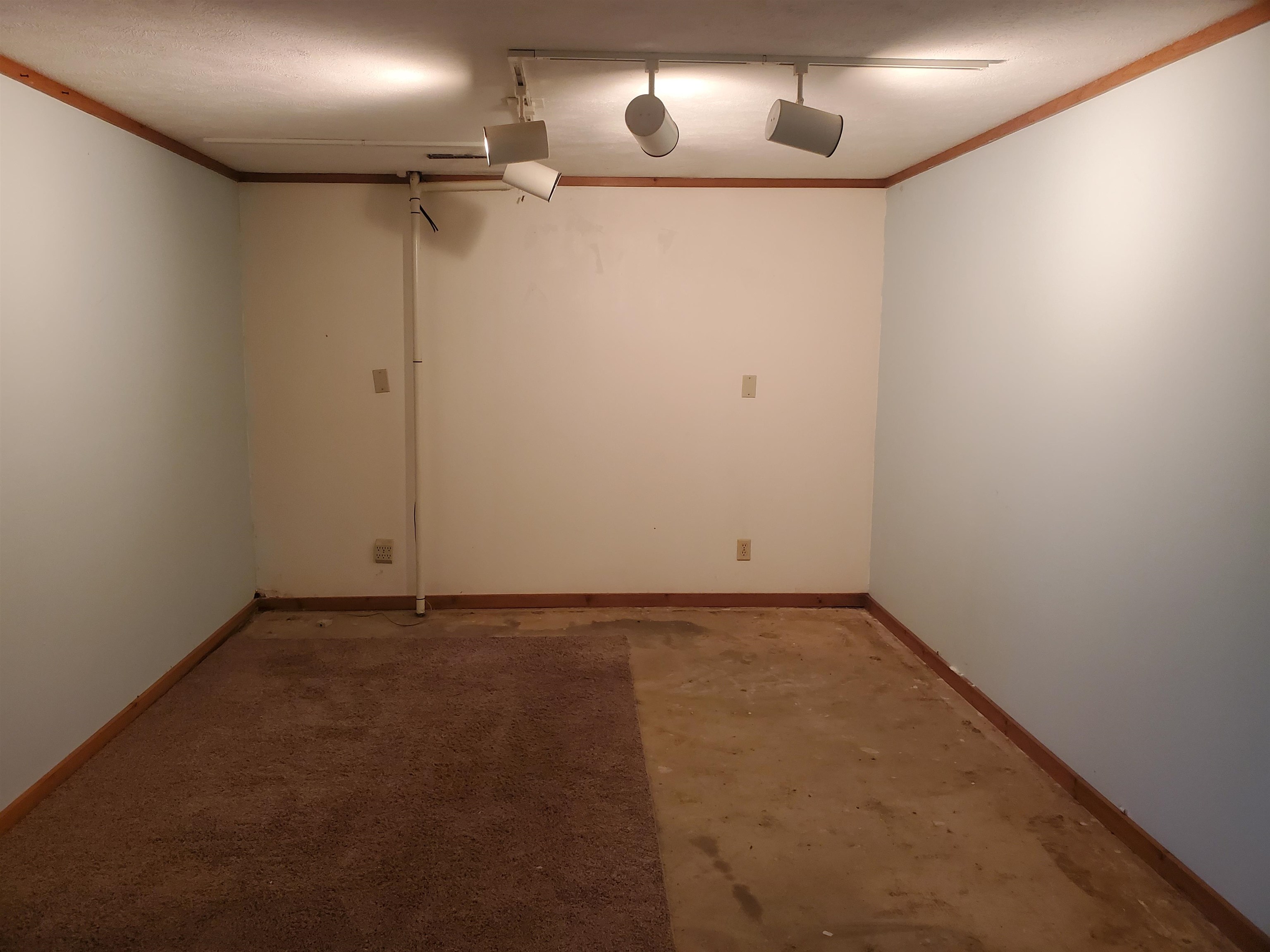 1111 Recharge Road, York, Nebraska image 22