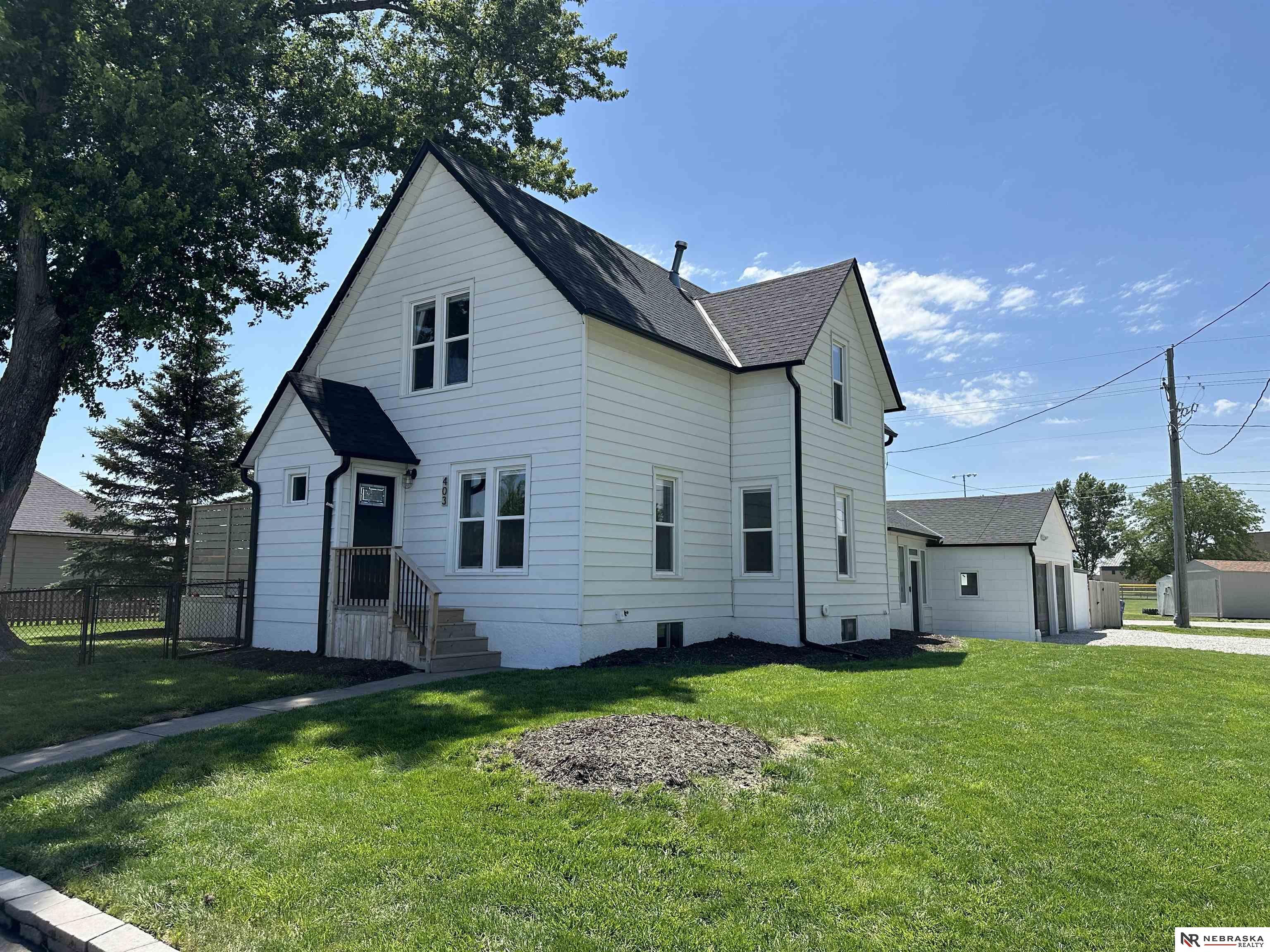 403 E Gardiner Street, Valley, Nebraska image 2