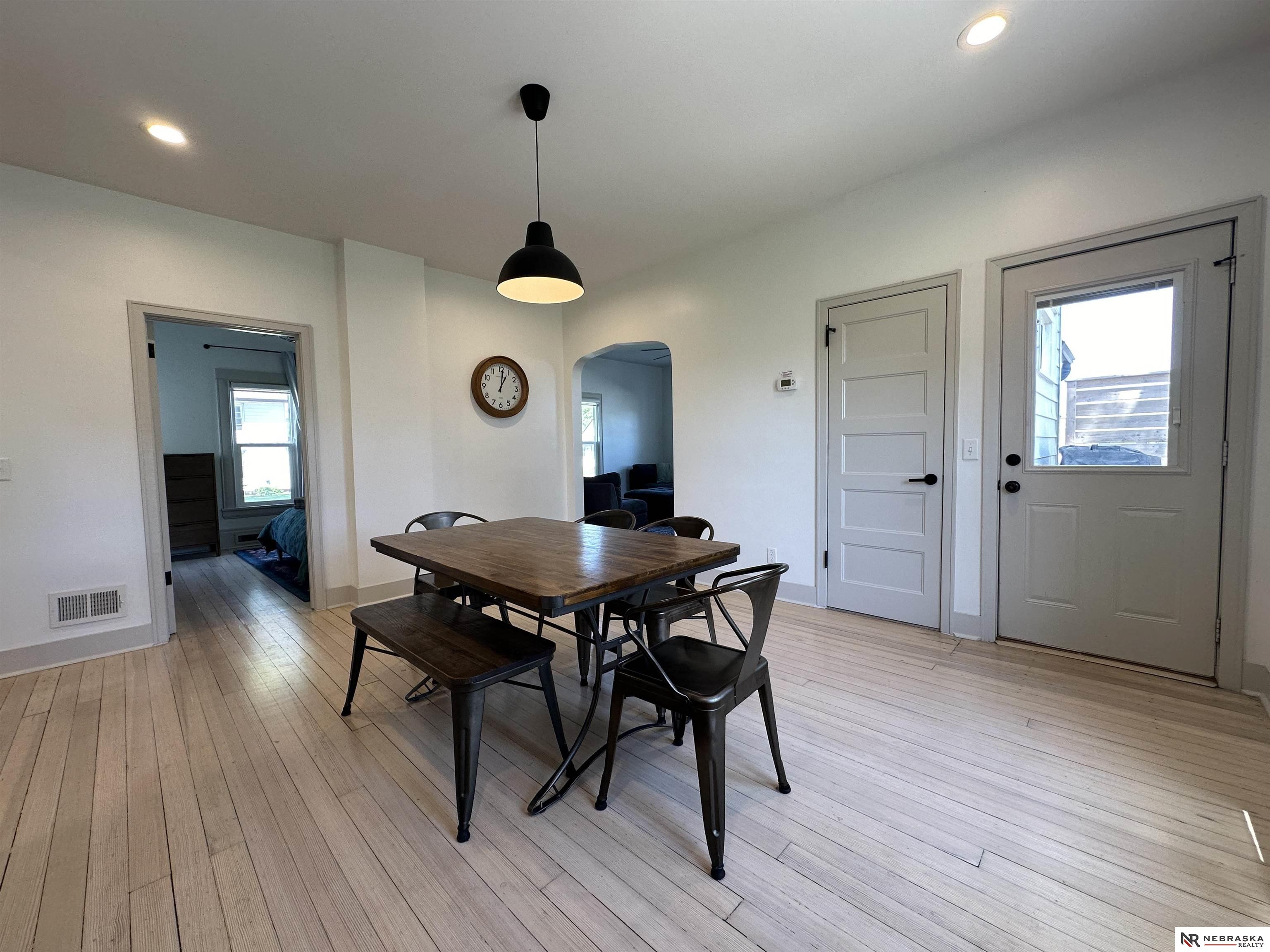 403 E Gardiner Street, Valley, Nebraska image 11