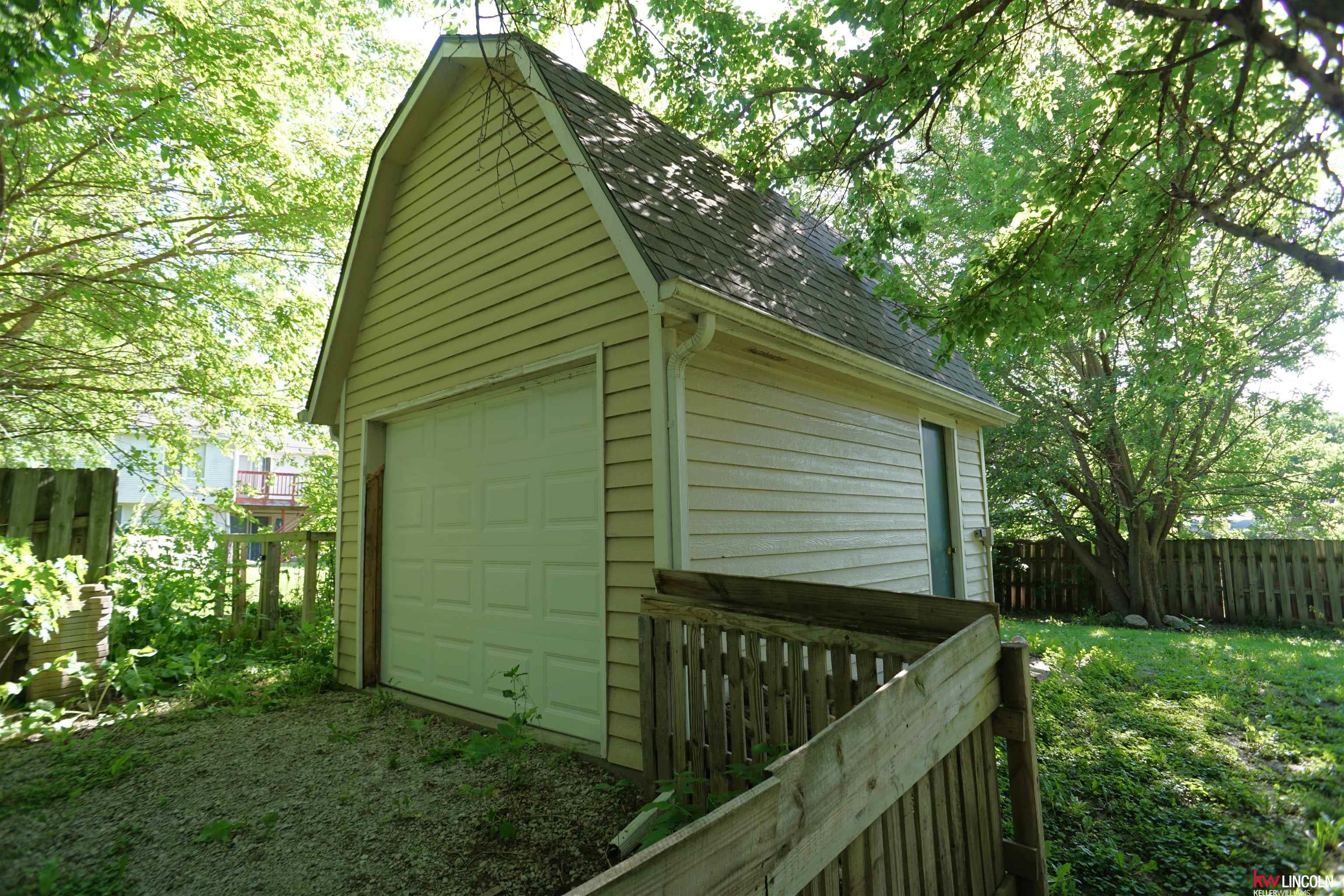 207 Redwood Circle, Hickman, Nebraska image 14