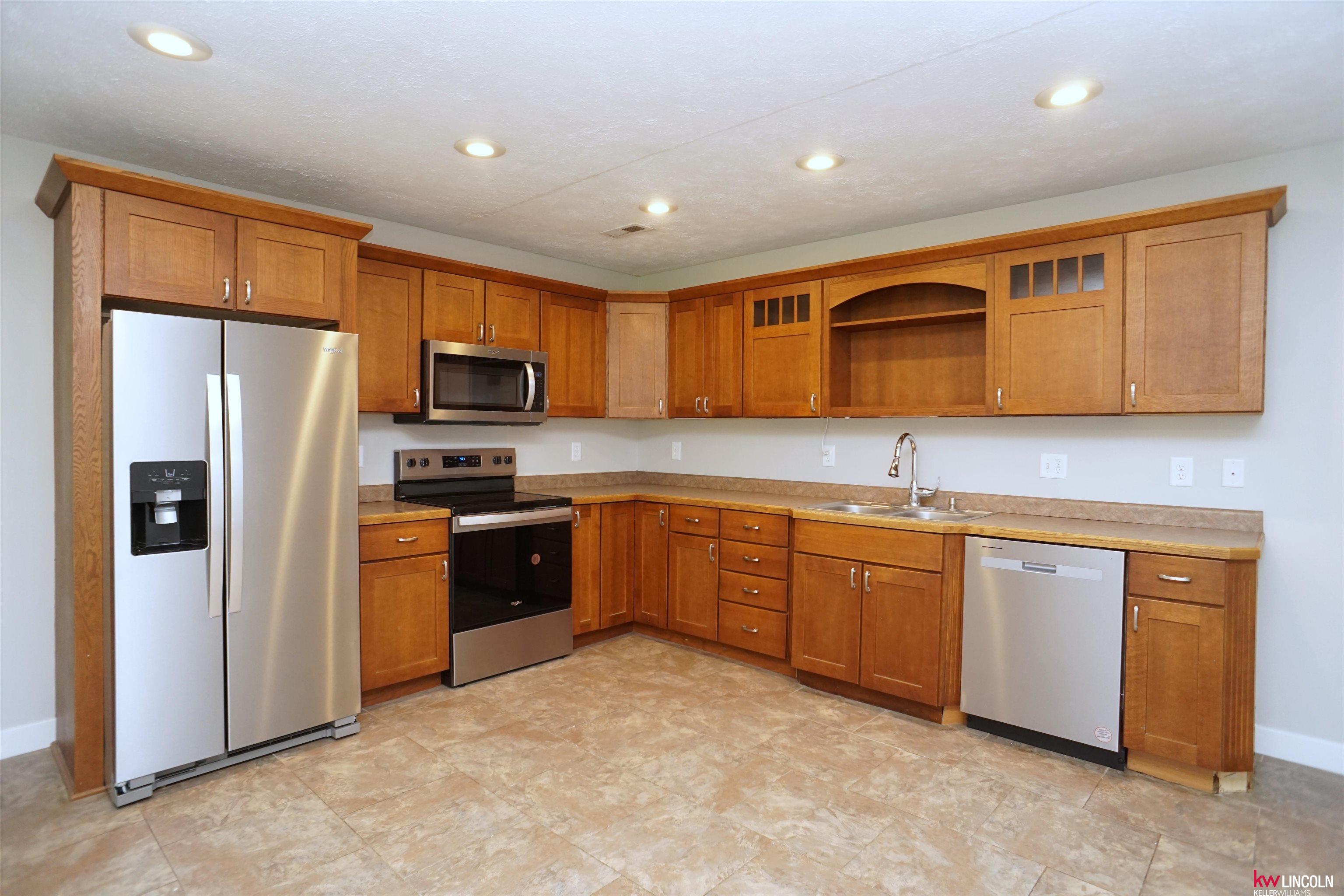 207 Redwood Circle, Hickman, Nebraska image 4