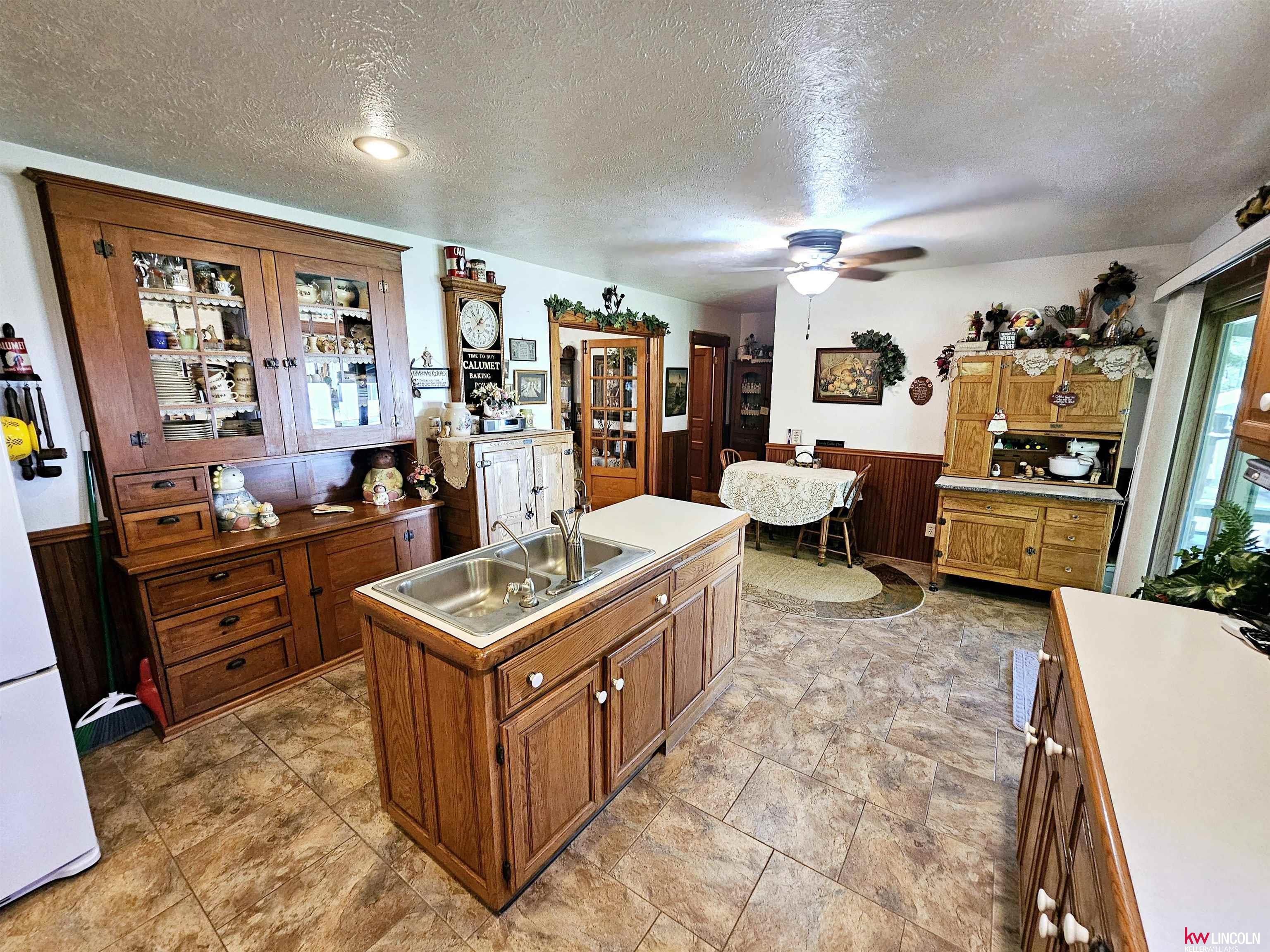 420 E Glenvil Street, Clay Center, Nebraska image 17