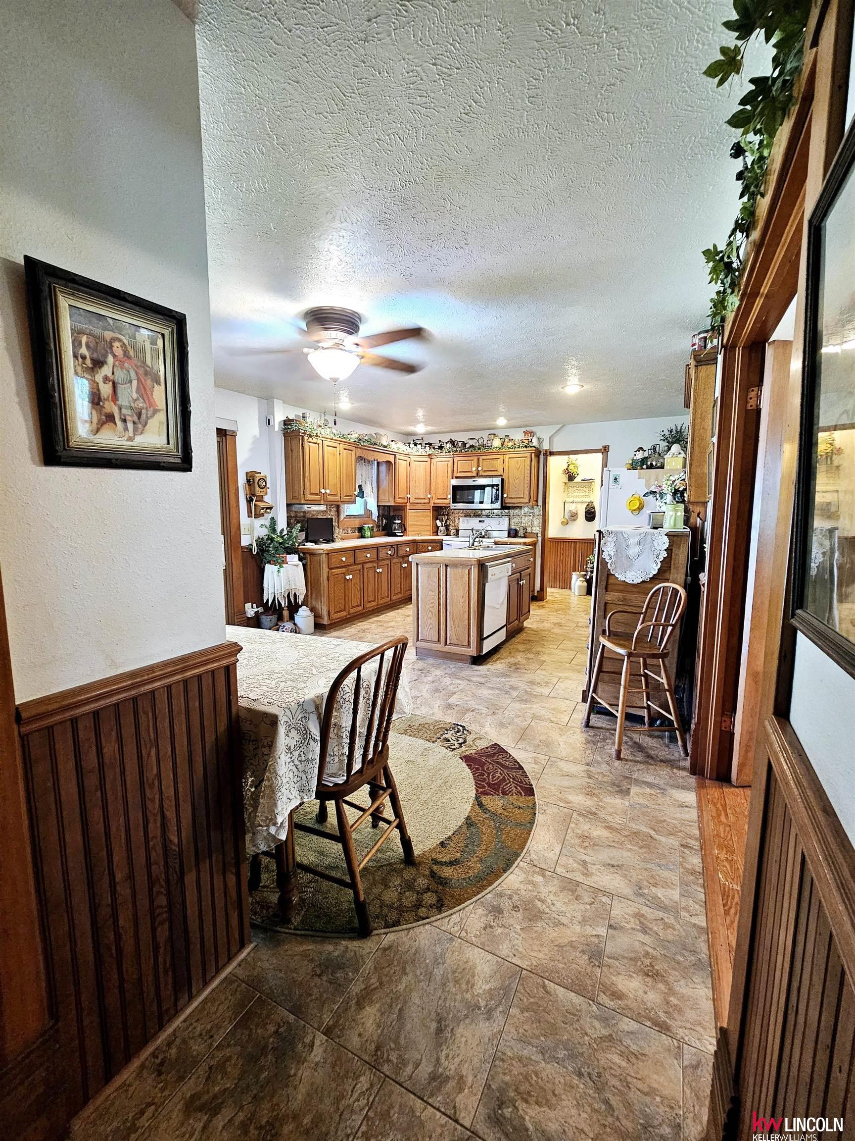 420 E Glenvil Street, Clay Center, Nebraska image 20
