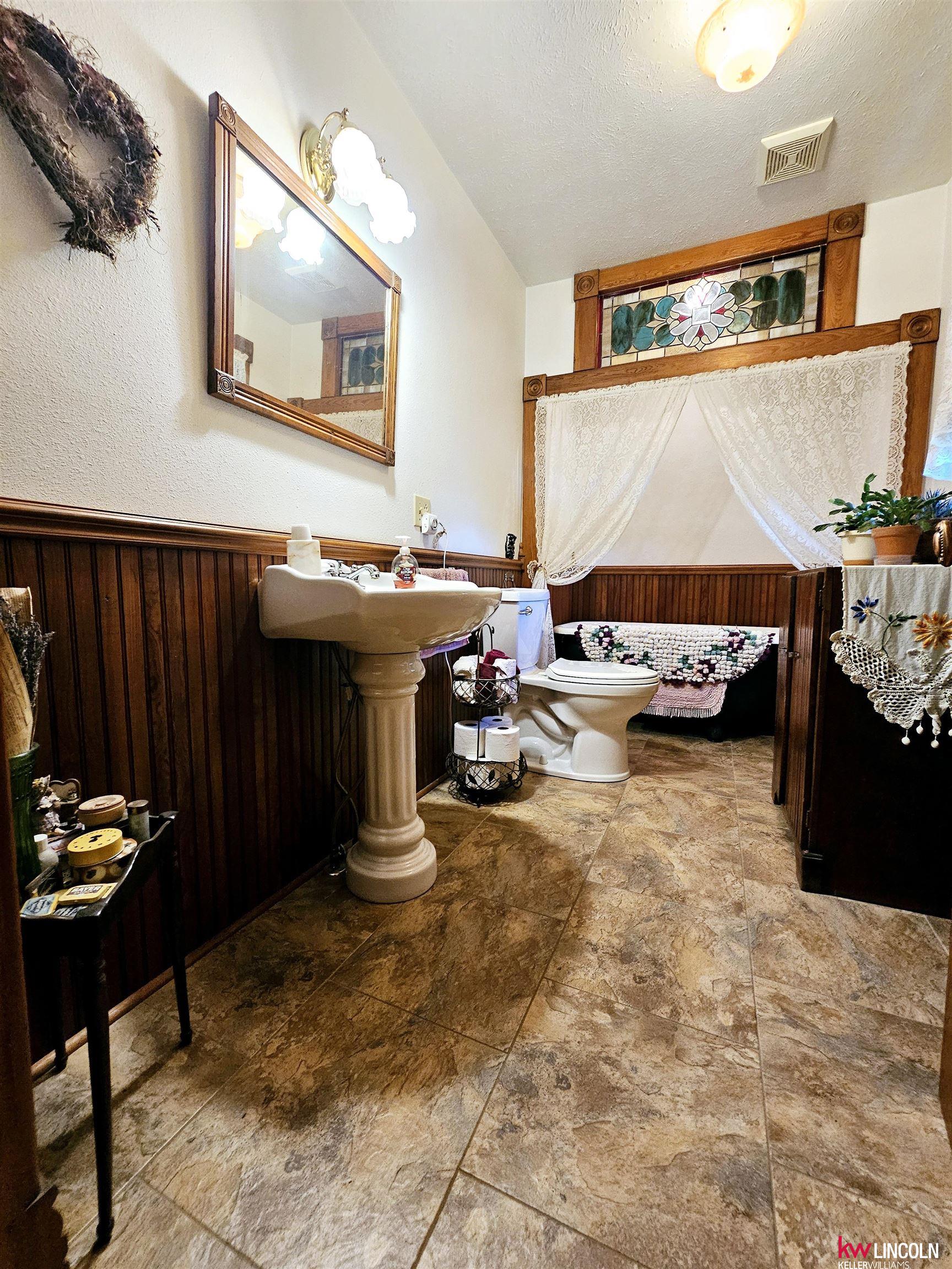 420 E Glenvil Street, Clay Center, Nebraska image 22
