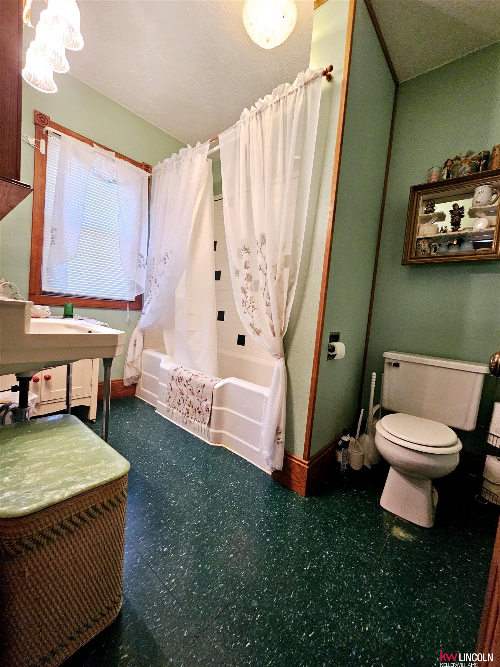 420 E Glenvil Street, Clay Center, Nebraska image 31