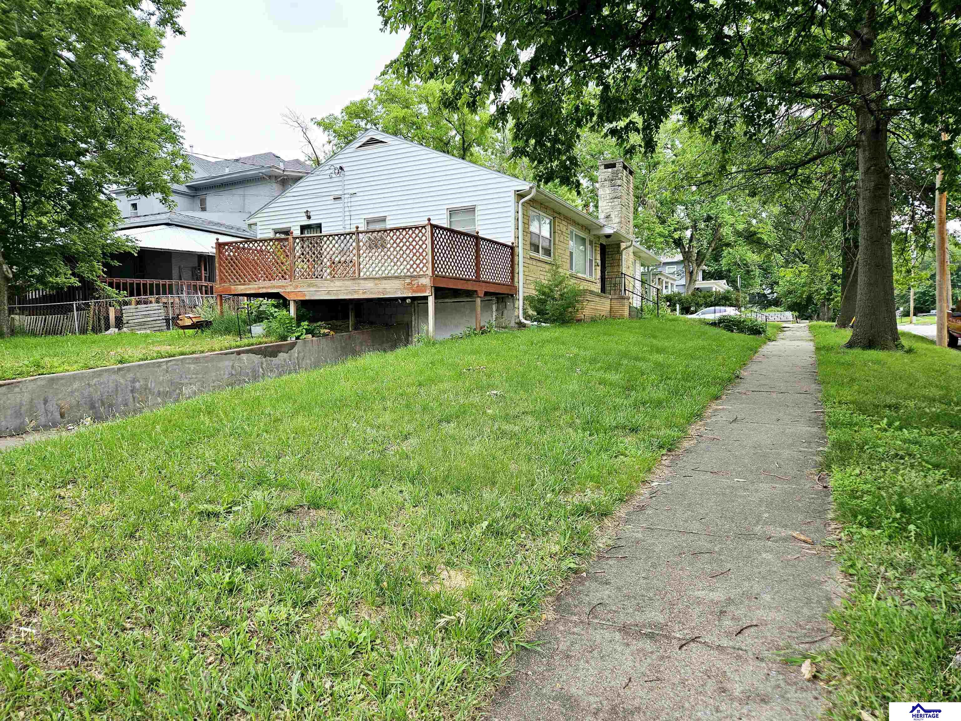 529 E 9th Street, York, Nebraska image 3