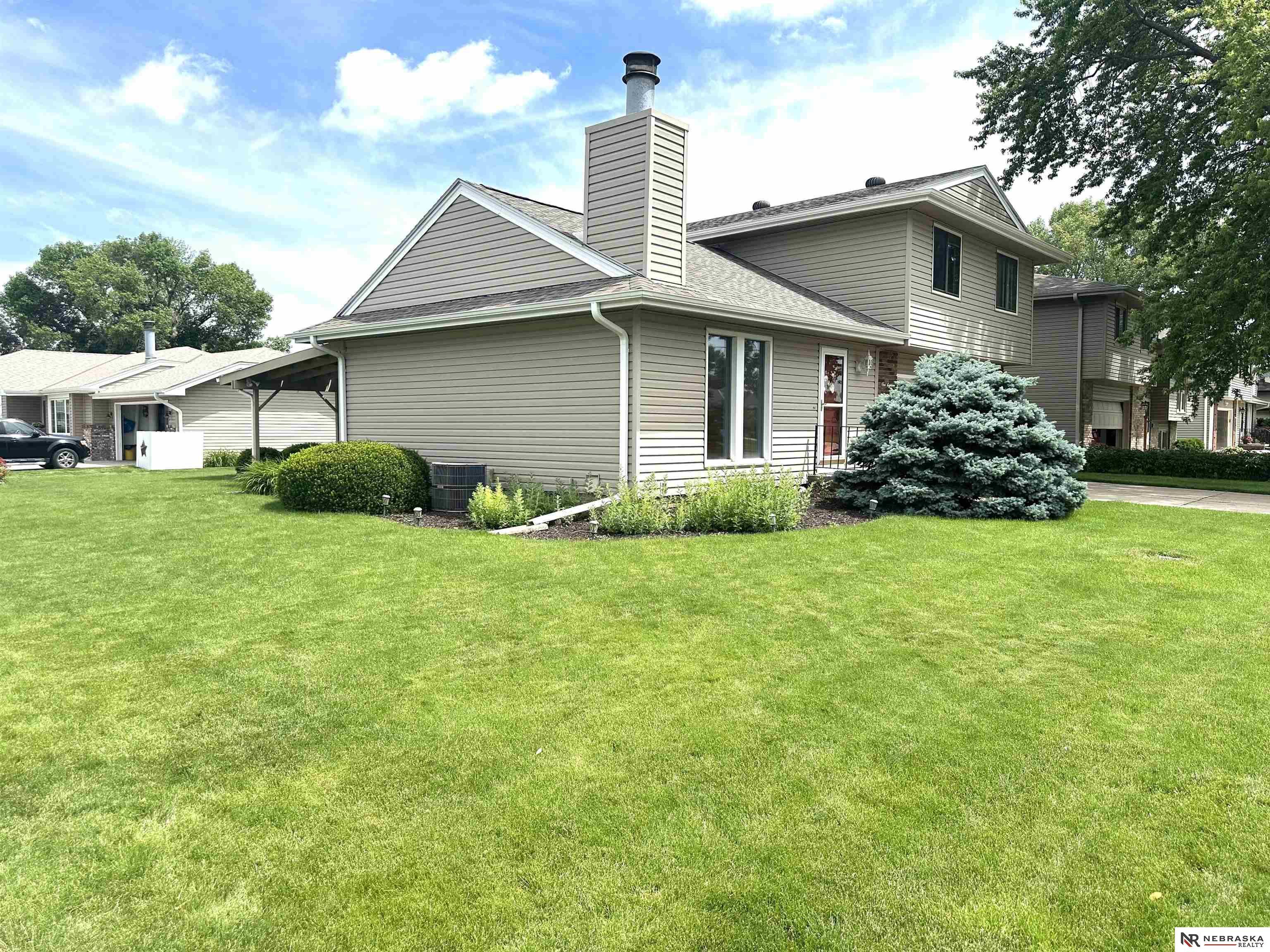 118 S Howard Street, Fremont, Nebraska image 2