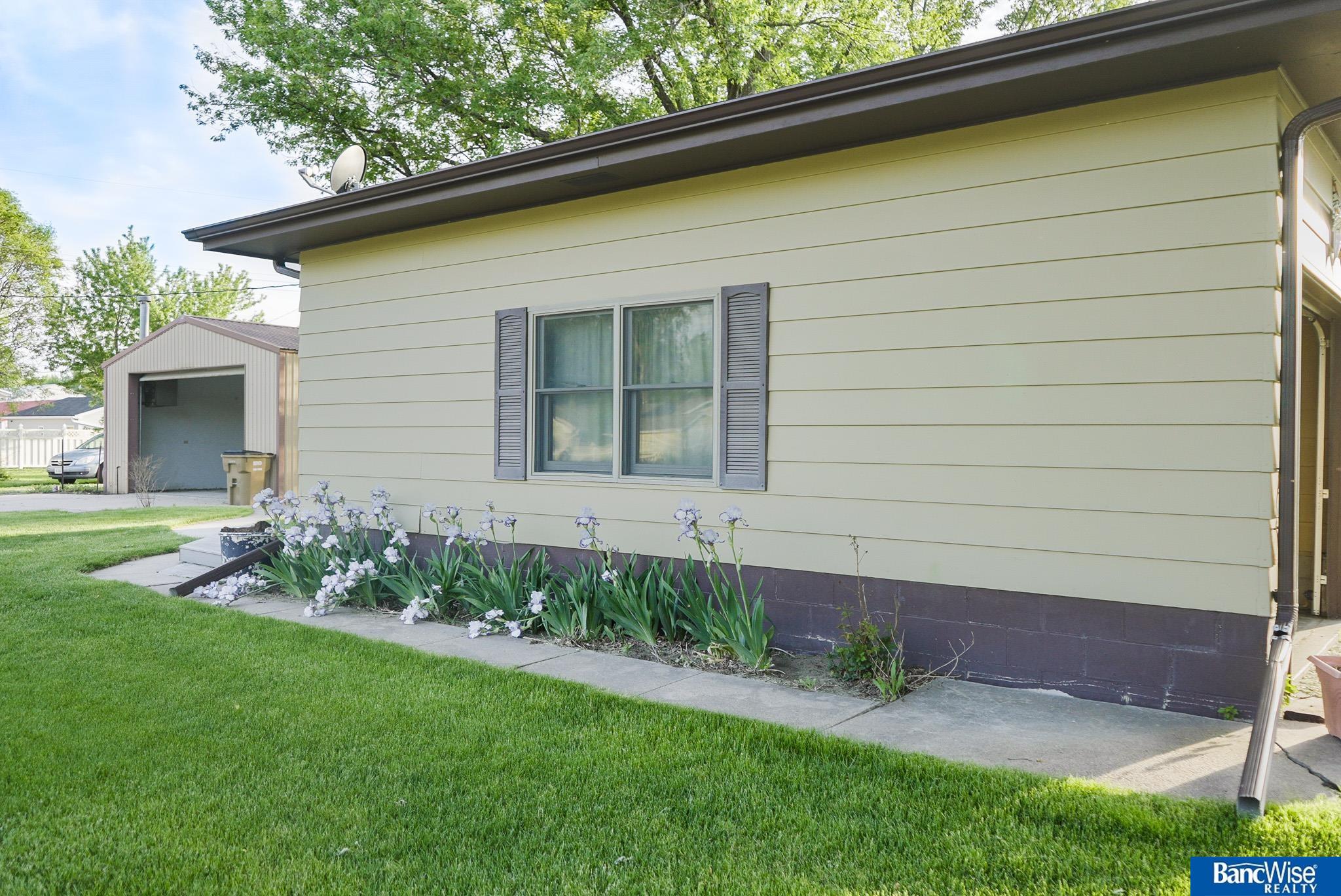 106 O Street, Aurora, Nebraska image 2