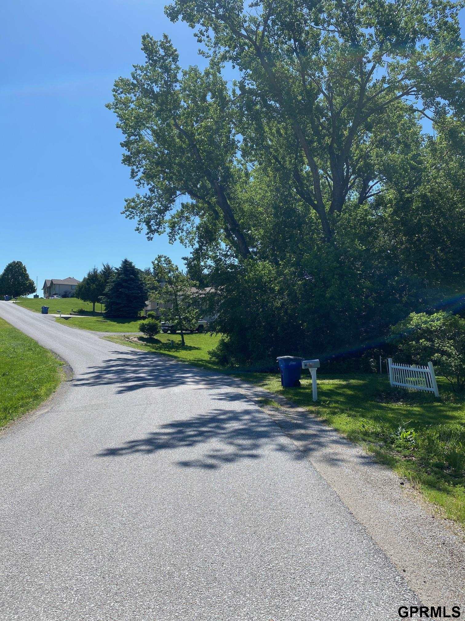 1617 Beaver Lake Boulevard, Plattsmouth, Nebraska image 2