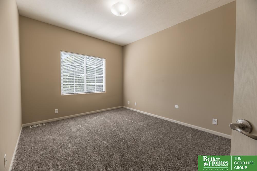 14252 Newport Avenue, Omaha, Nebraska image 13