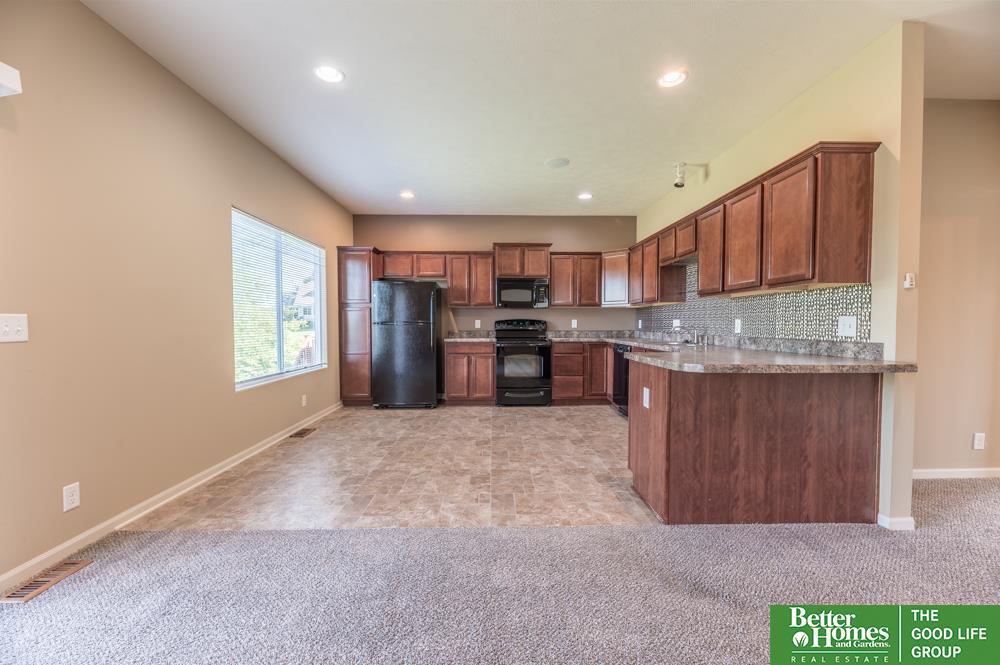 14252 Newport Avenue, Omaha, Nebraska image 7