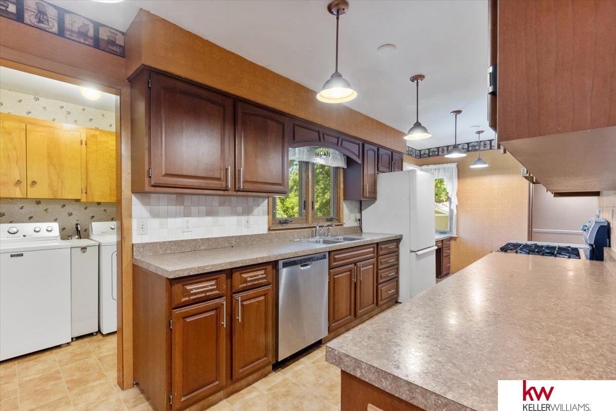 1903 Hillcrest Drive, Atlantic, Iowa image 12