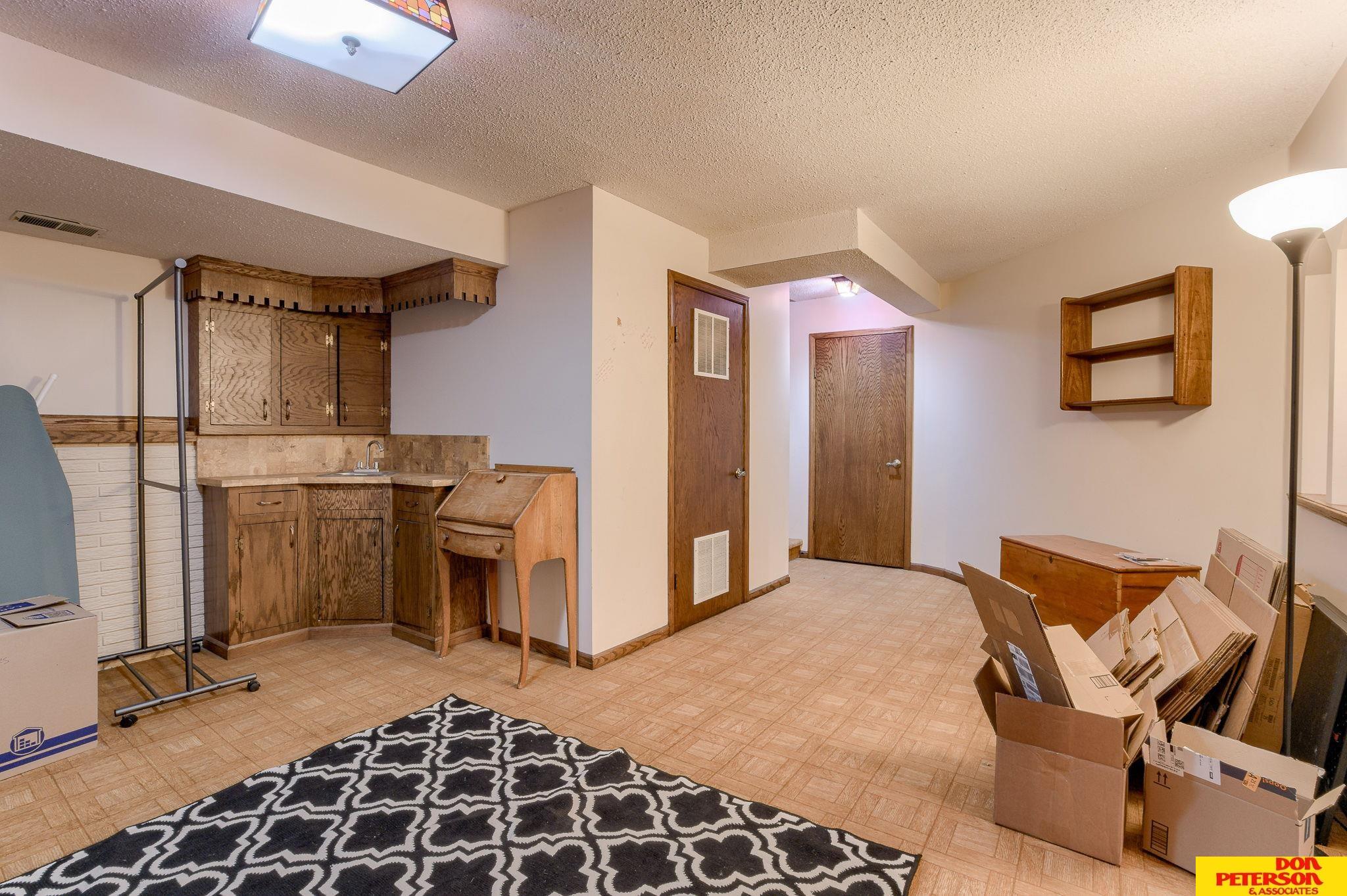 1964 Park Place Drive, Fremont, Nebraska image 16