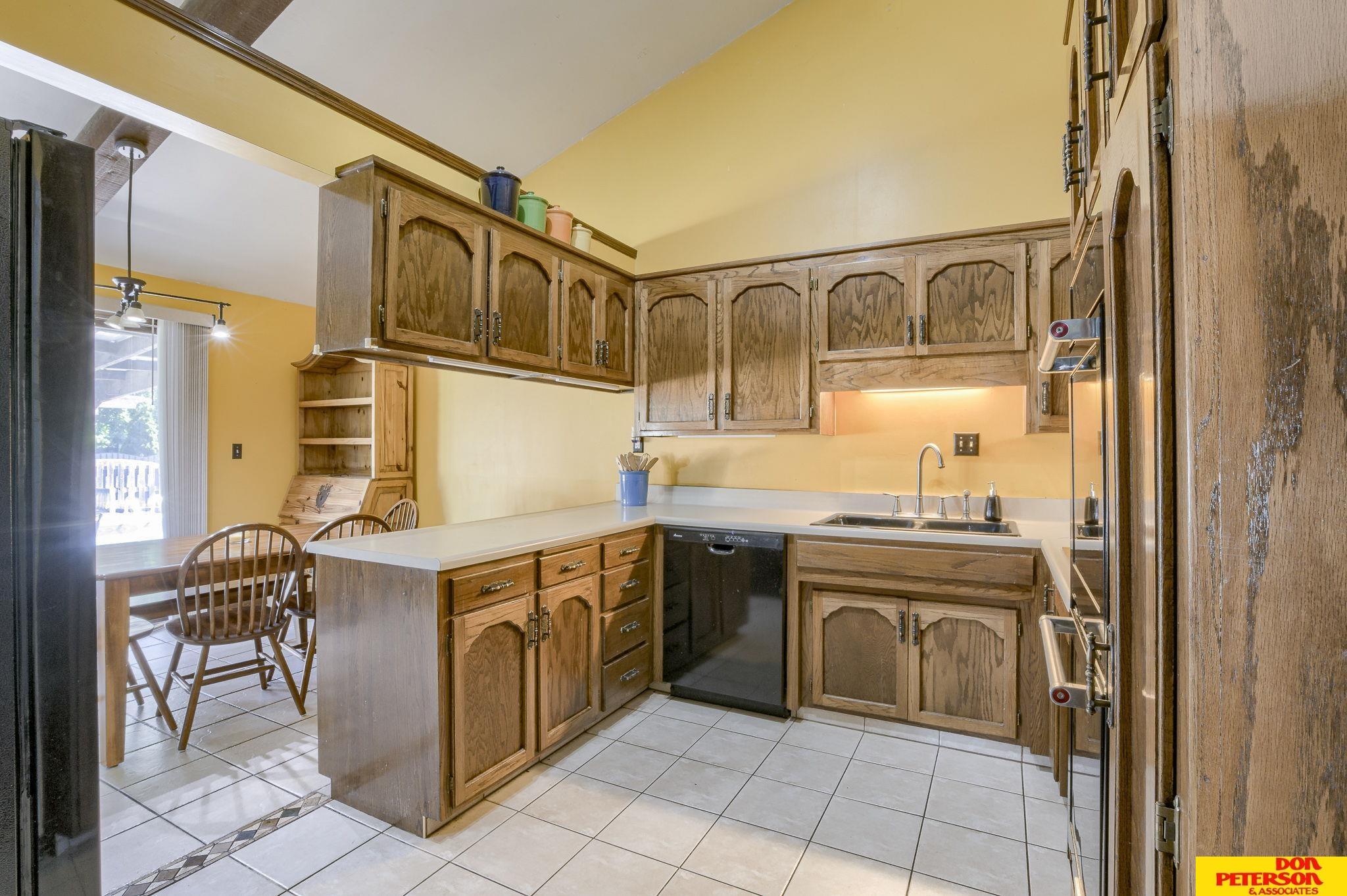 1964 Park Place Drive, Fremont, Nebraska image 4