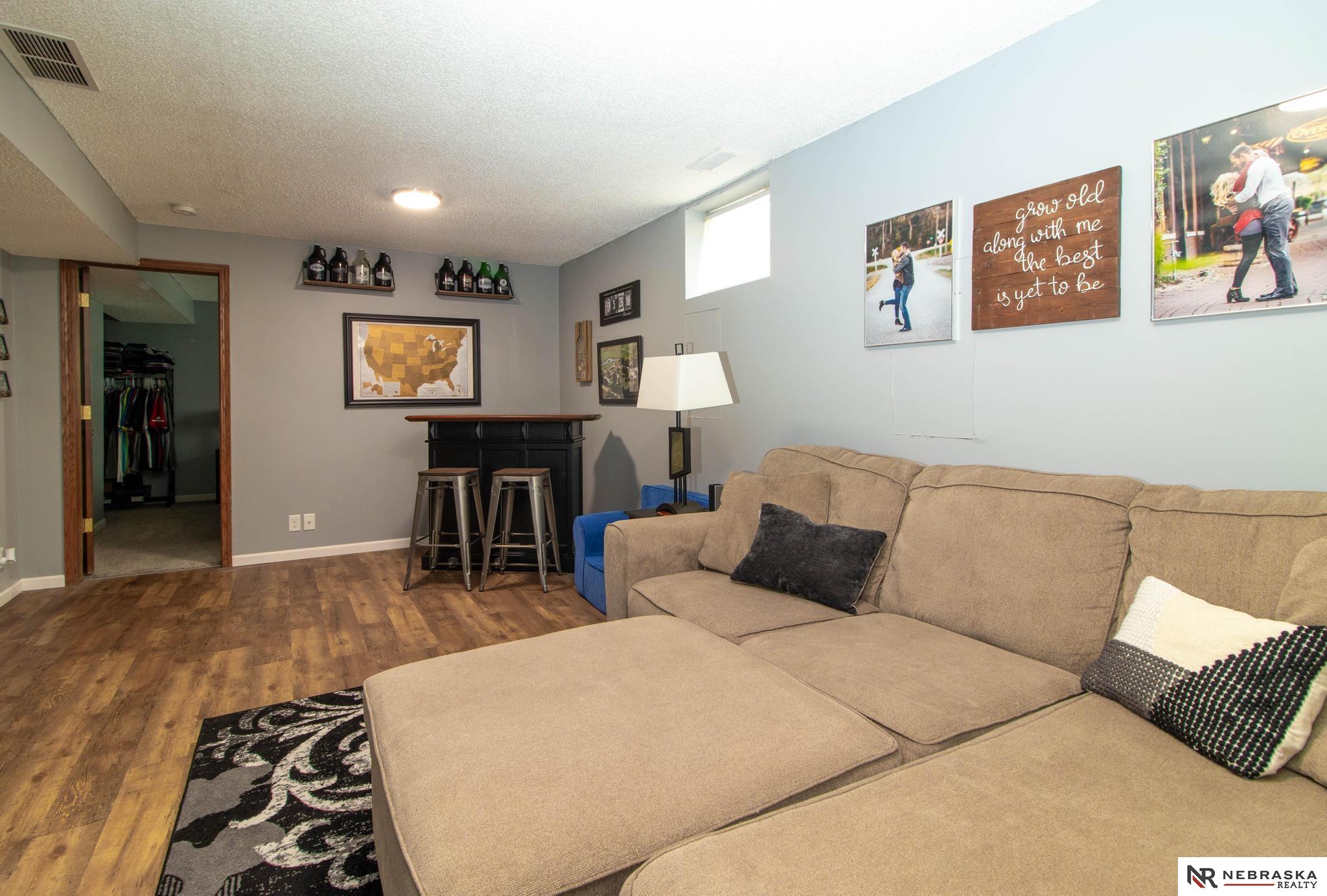 405 Eagle Drive, Eagle, Nebraska image 18