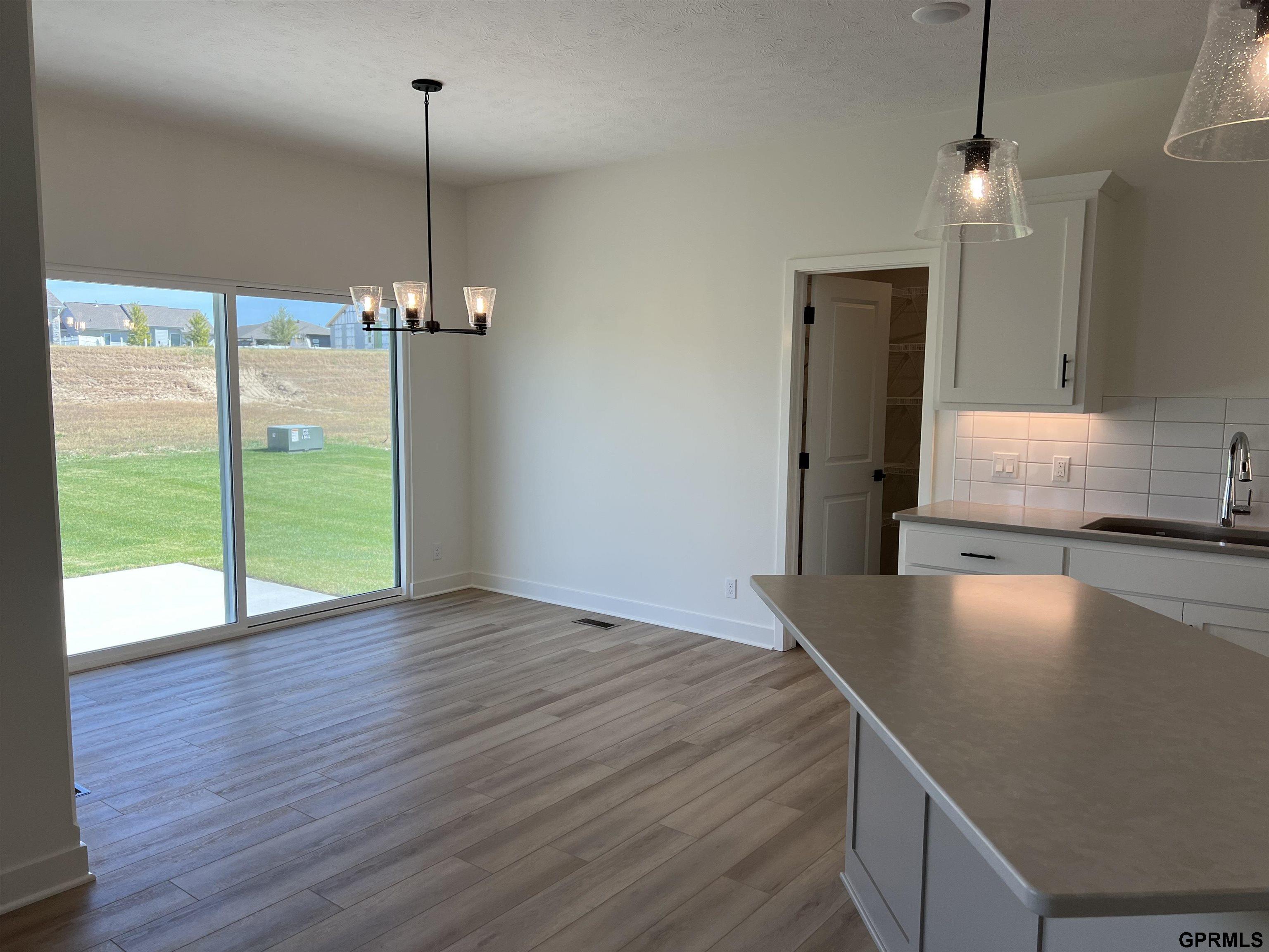 29110 Laurel Circle, Valley, Nebraska image 5