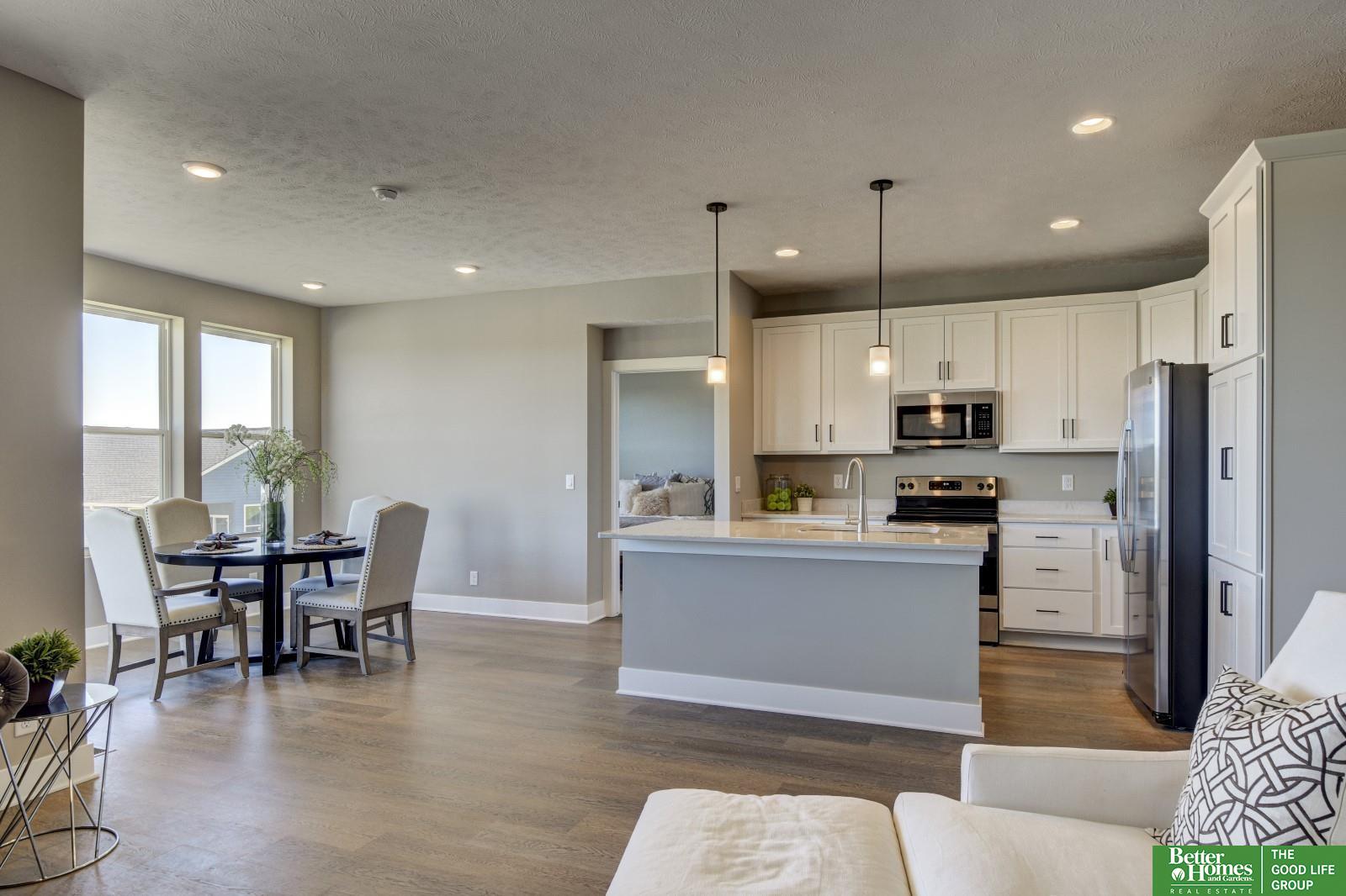 17511 Greenleaf Drive, Omaha, Nebraska image 13