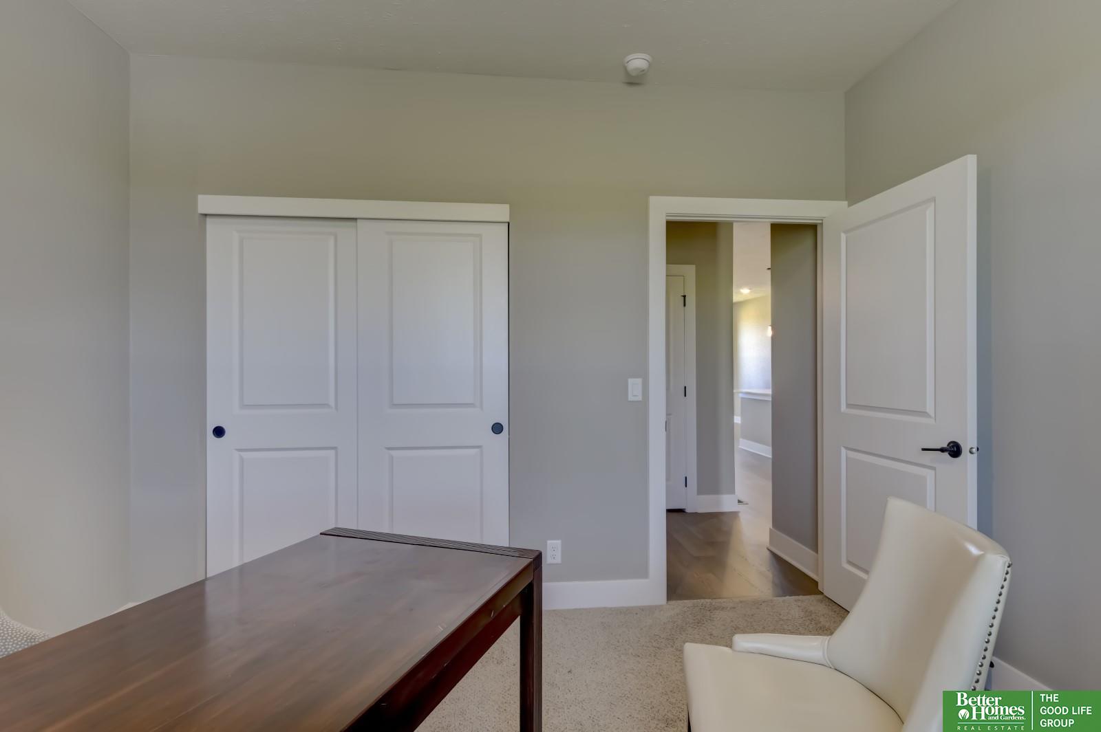 17511 Greenleaf Drive, Omaha, Nebraska image 6