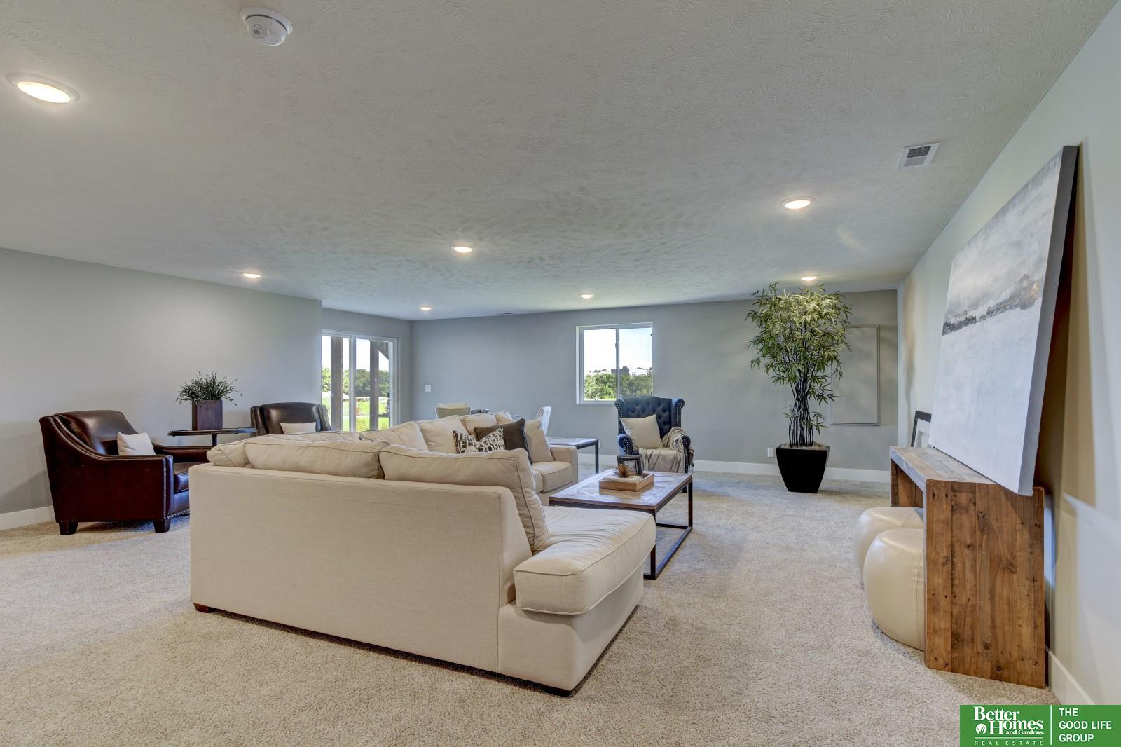 17530 Robin Drive, Omaha, Nebraska image 27