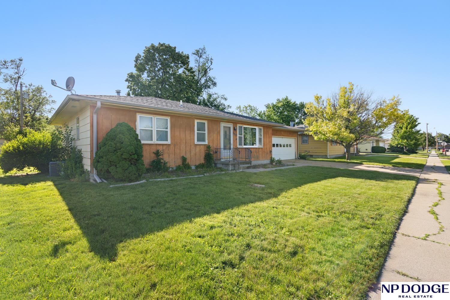 325 Sesame Street, Fremont, Nebraska image 38