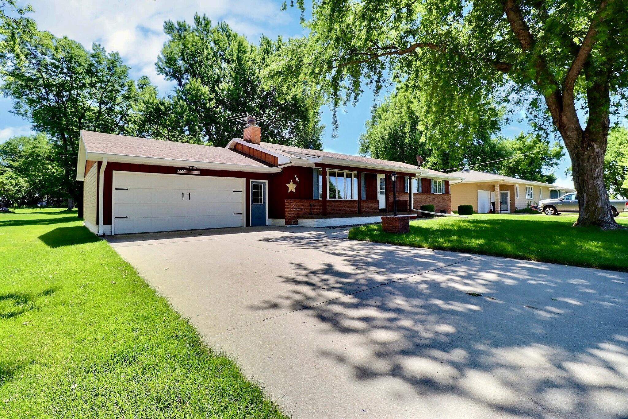 302 S 1st Street, Cedar Bluffs, Nebraska image 1