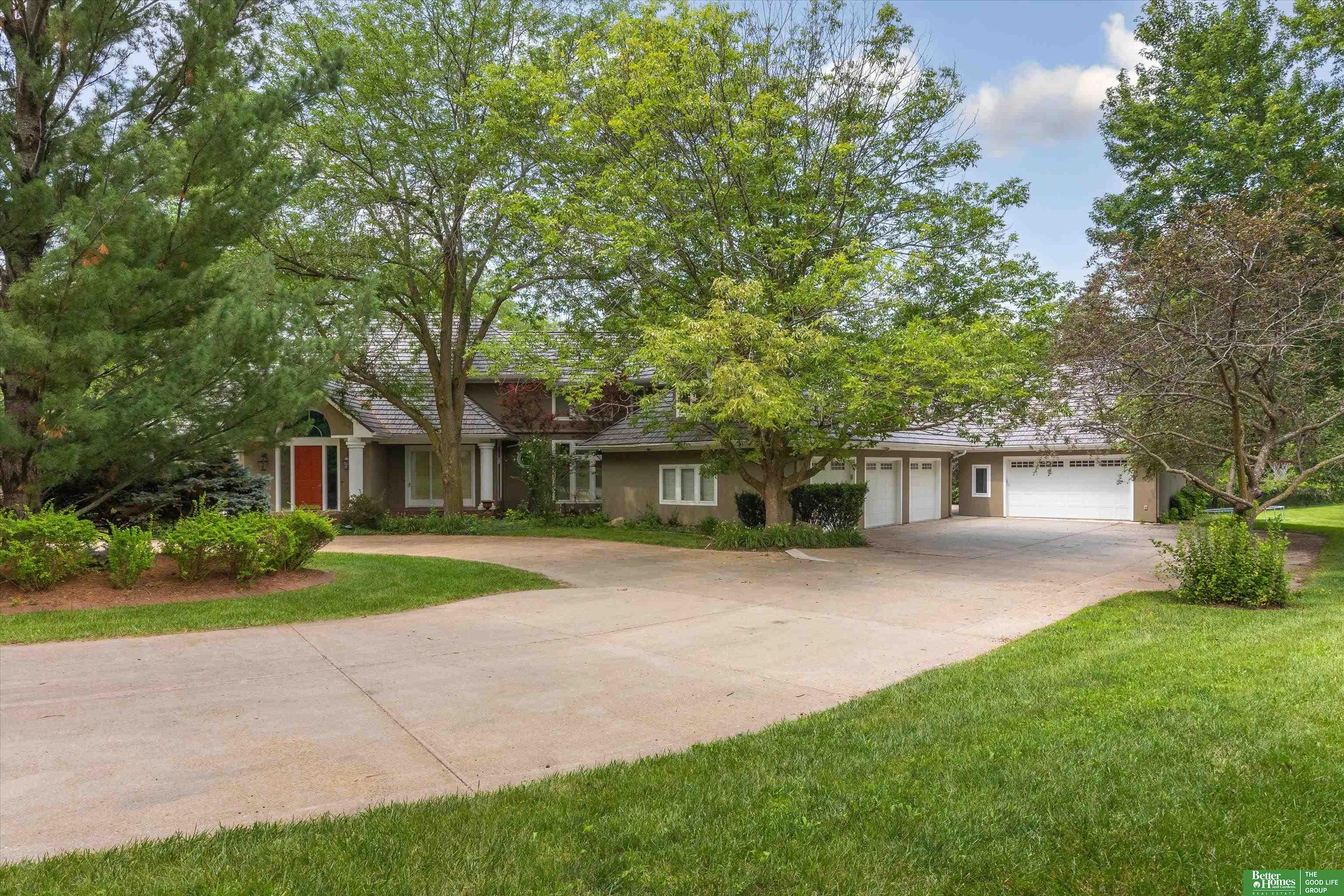 1125 Stone Creek Drive, Blair, Nebraska image 2