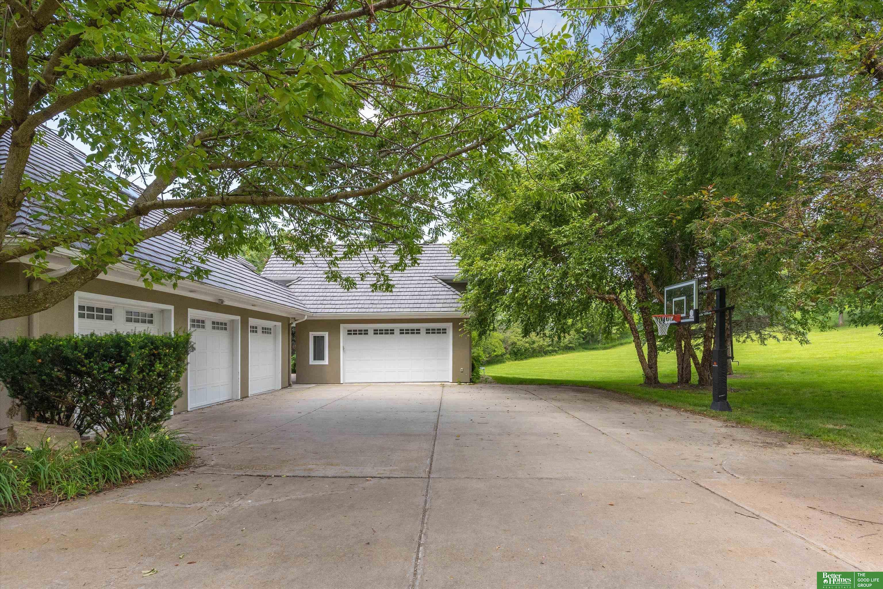1125 Stone Creek Drive, Blair, Nebraska image 4