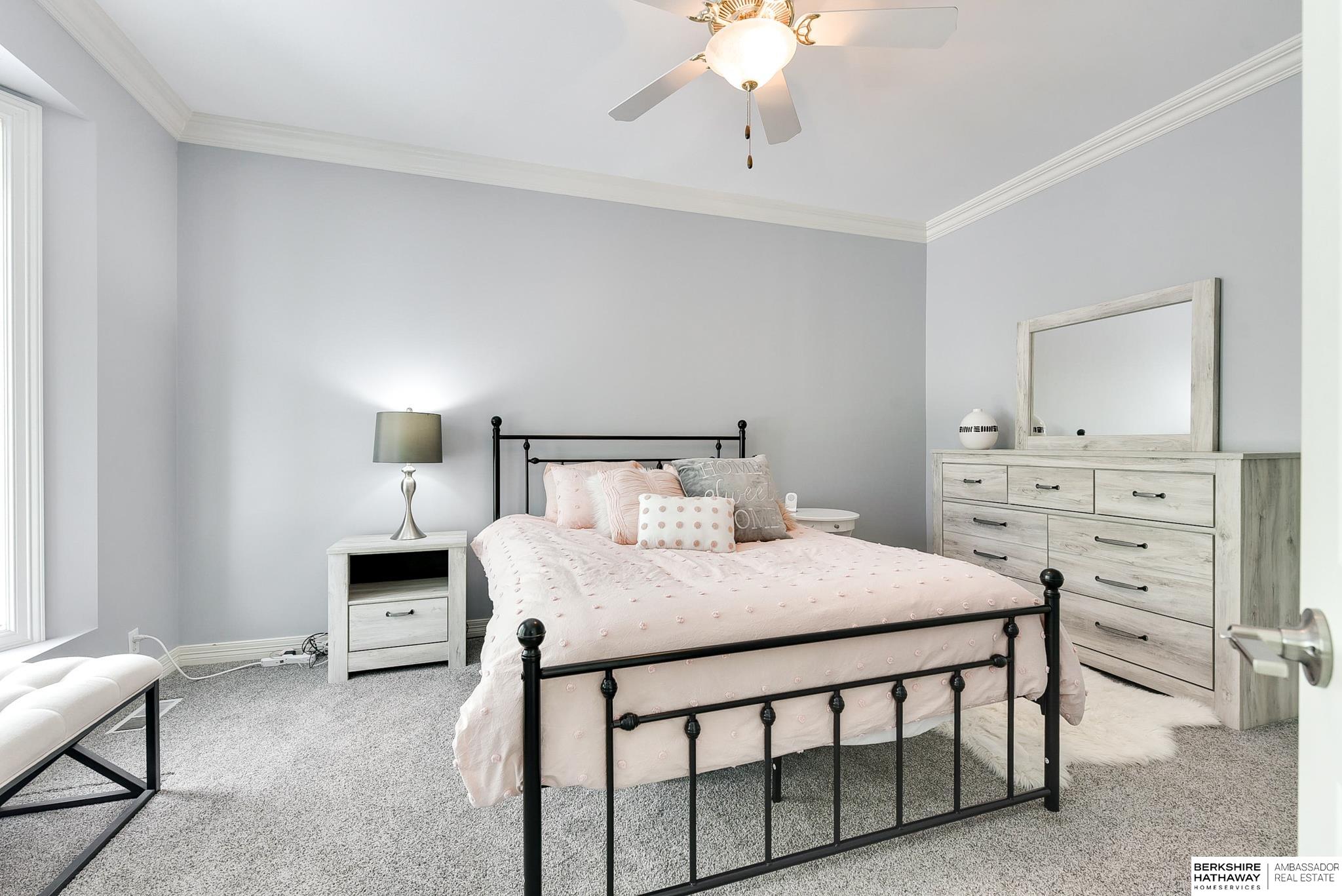 17202 Walnut Plaza, Omaha, Nebraska image 24