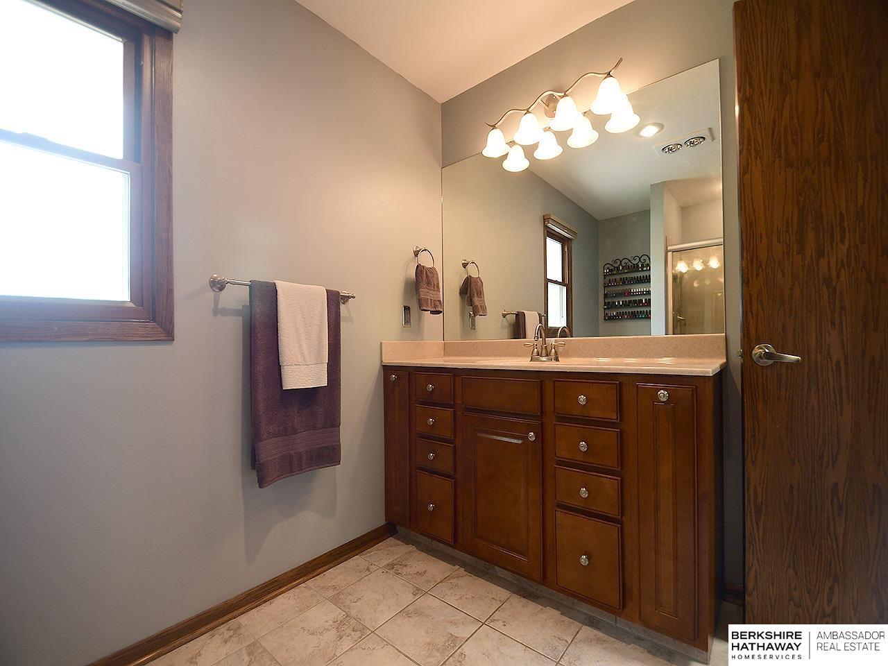 6025 S 93rd Street, Ralston, Nebraska image 16