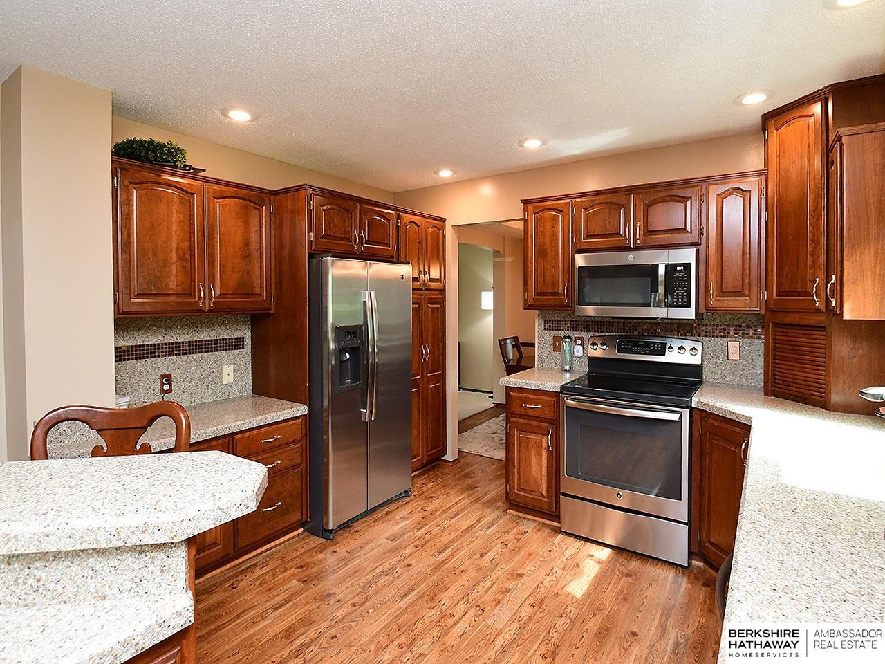 6025 S 93rd Street, Ralston, Nebraska image 3