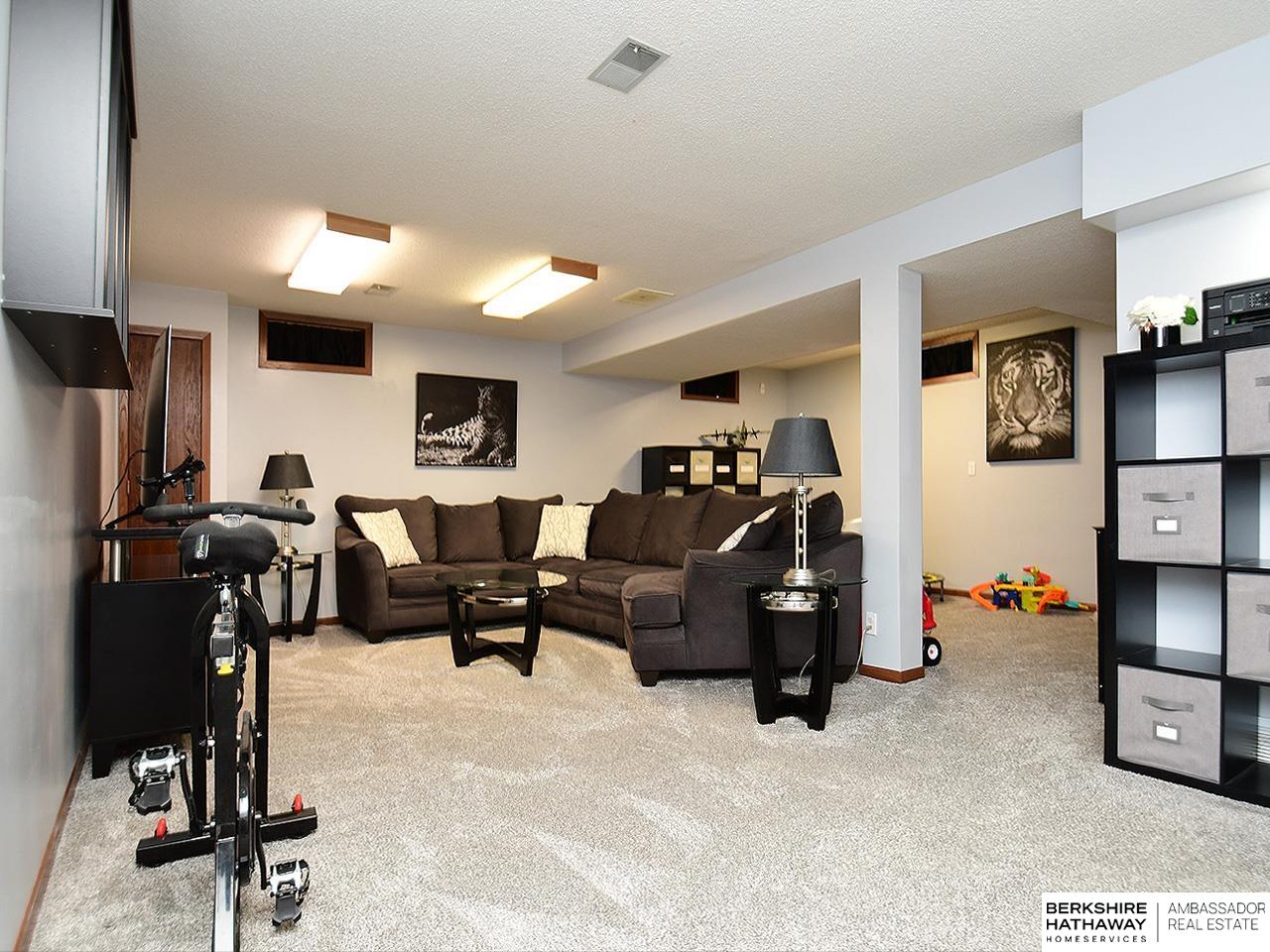 6025 S 93rd Street, Ralston, Nebraska image 26