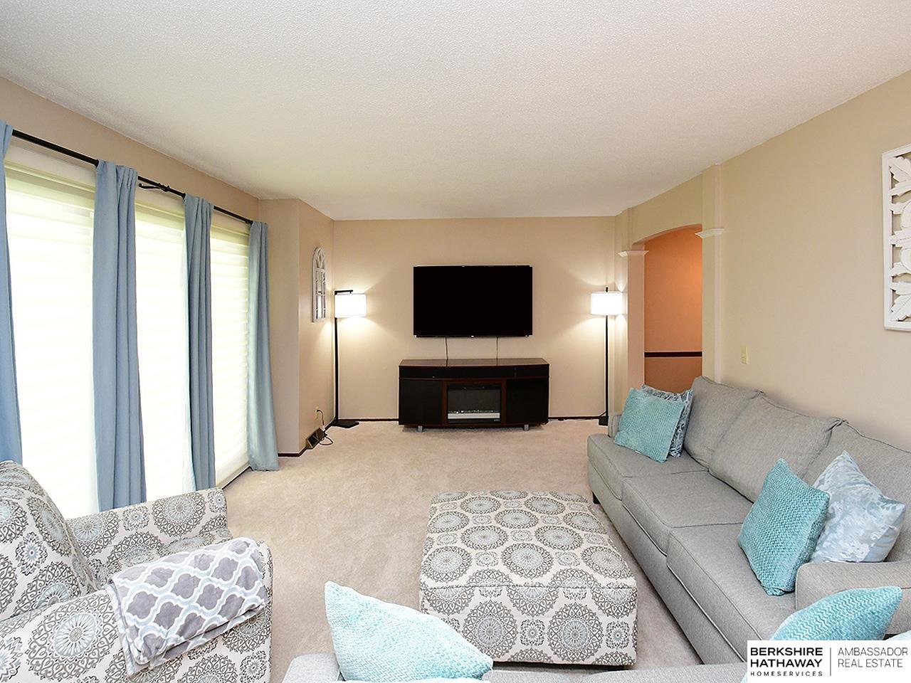 6025 S 93rd Street, Ralston, Nebraska image 10