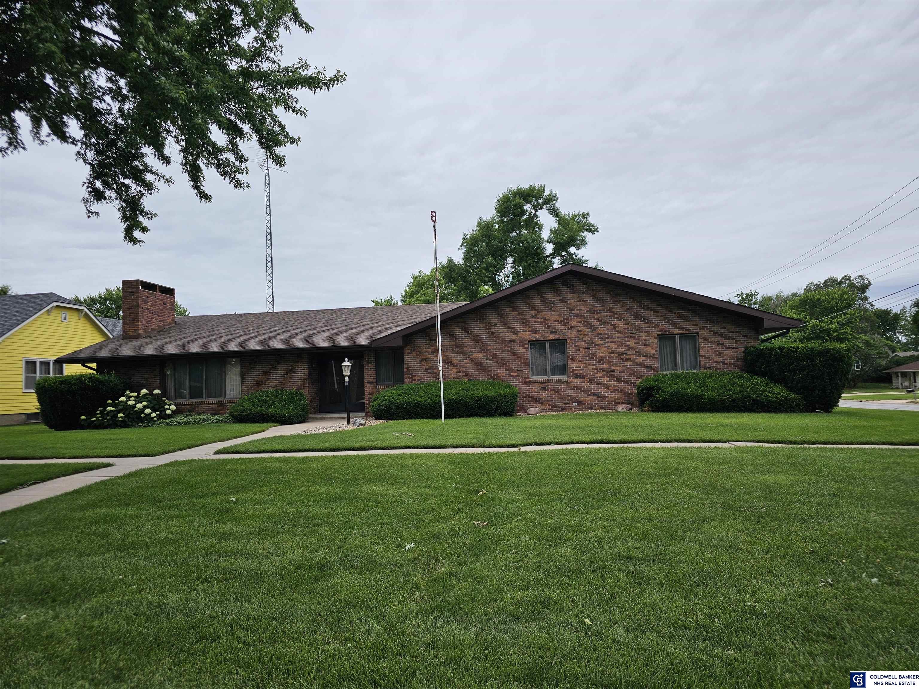 340 N 9th Street, Geneva, Nebraska image 1